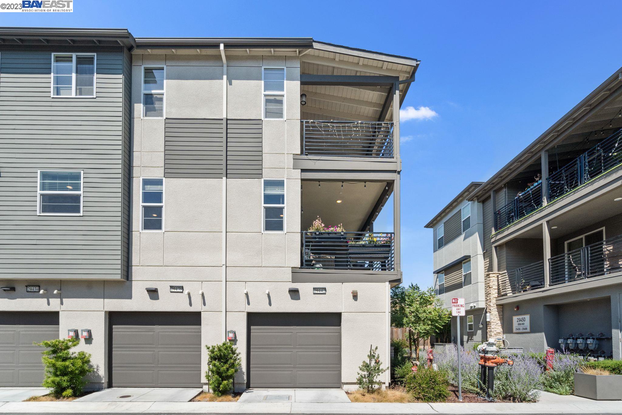 Detail Gallery Image 1 of 1 For 29442 Urbia Way, Hayward,  CA 94544 - 2 Beds | 2 Baths