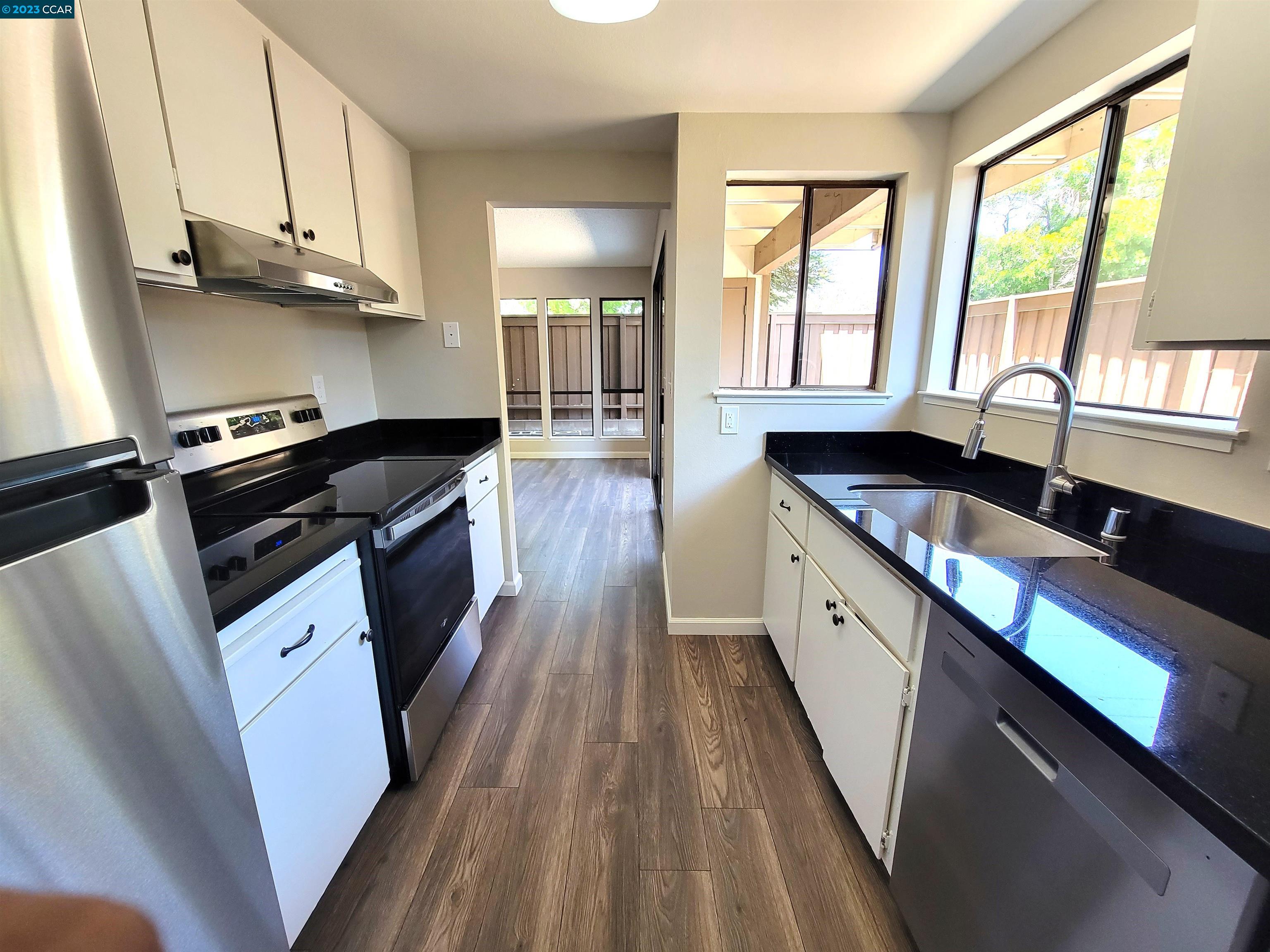 Photo #4: 41034027 Listing 