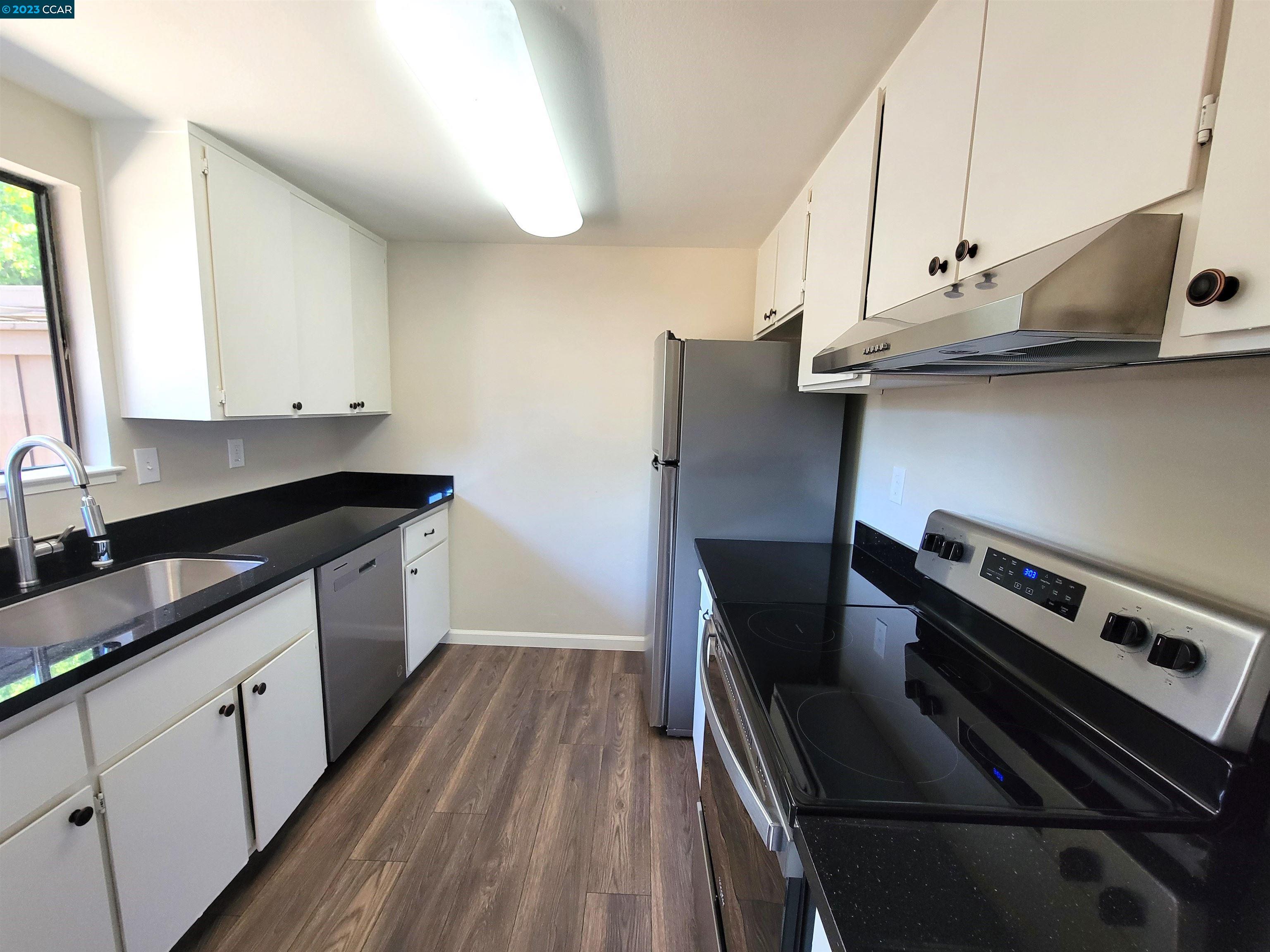 Photo #5: 41034027 Listing 