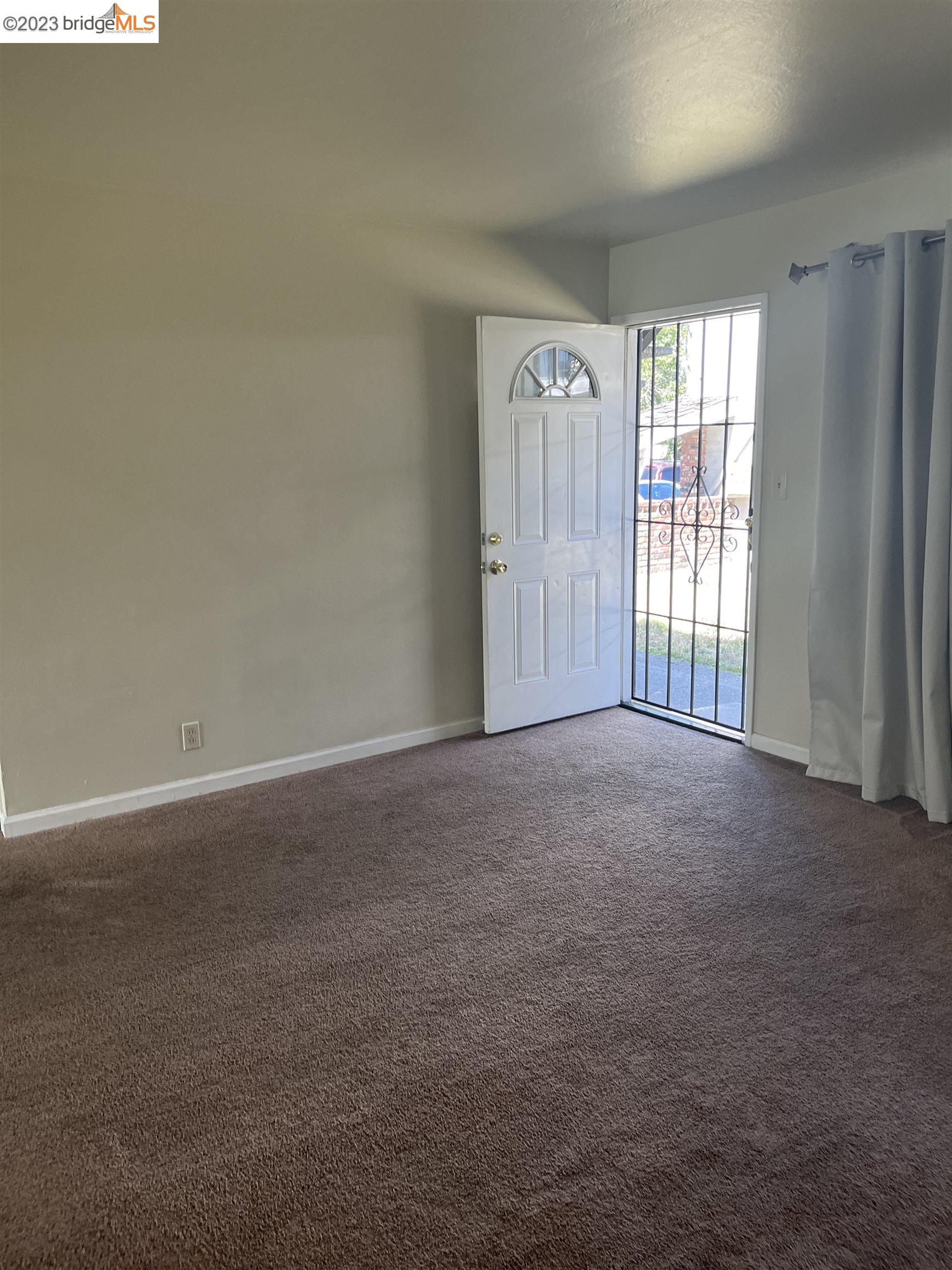 Detail Gallery Image 1 of 1 For Bancroft Ave a,  Oakland,  CA 94603 - 3 Beds | 1 Baths