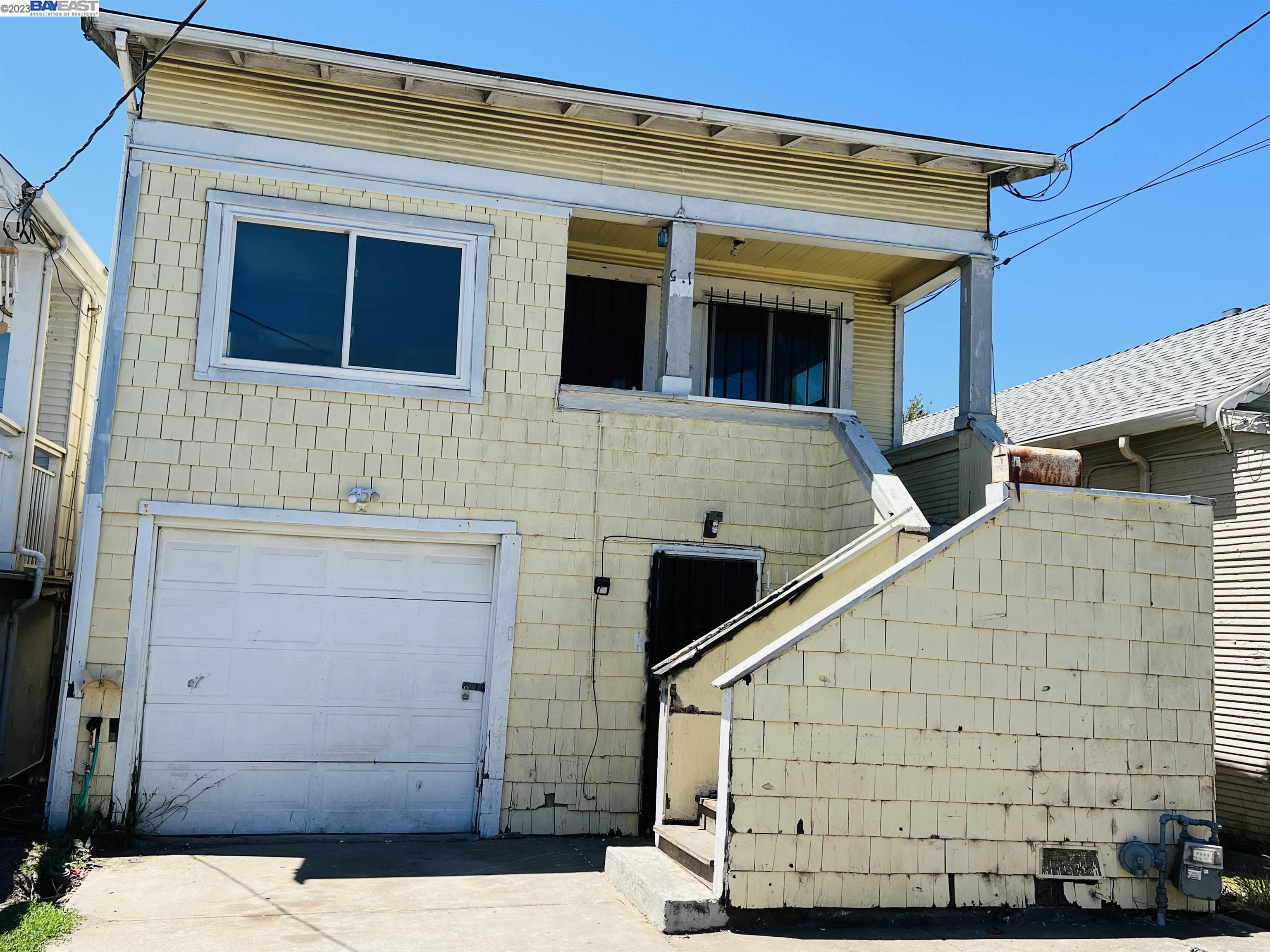 Detail Gallery Image 1 of 1 For 541 4th St, Richmond,  CA 94801 - 3 Beds | 2 Baths