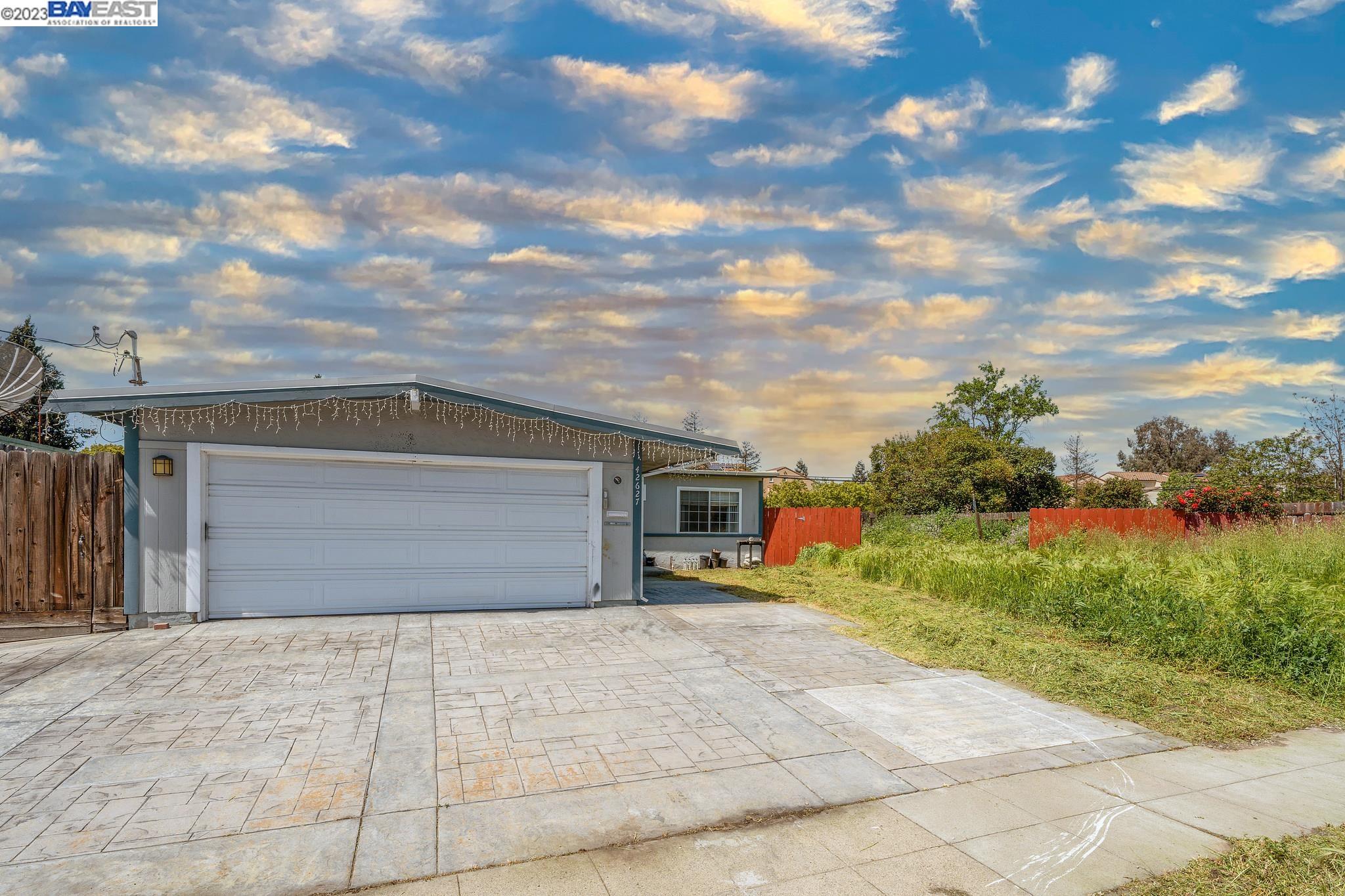 Detail Gallery Image 1 of 1 For 42627 Hamilton Way, Fremont,  CA 94538 - 3 Beds | 1 Baths