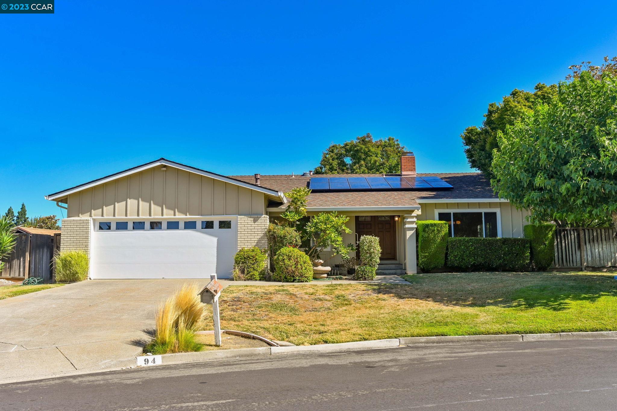 Detail Gallery Image 1 of 1 For 94 Saint Beatrice Ct, Danville,  CA 94526 - 3 Beds | 2 Baths