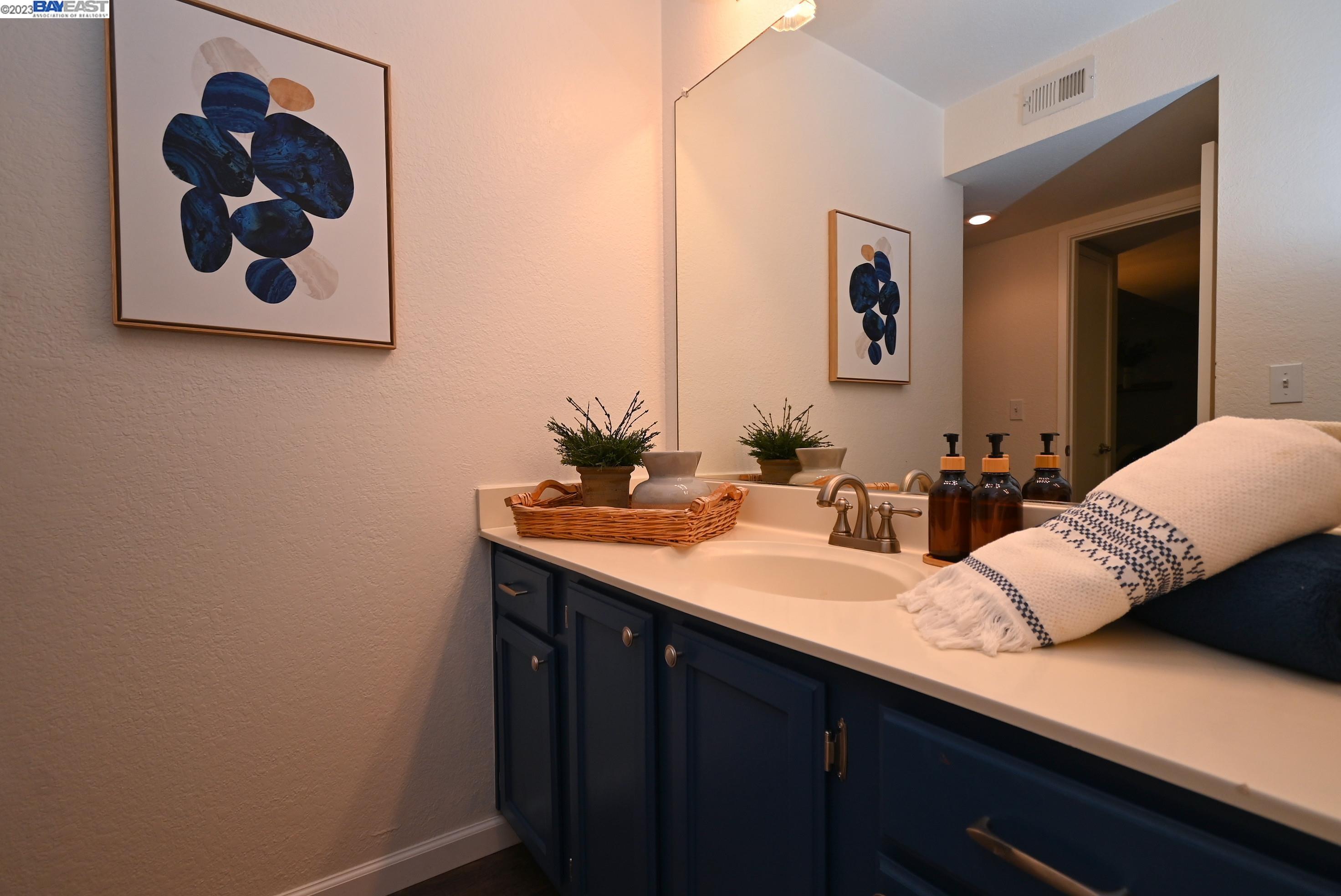 Photo #14: 41034482 Listing: Photo #14