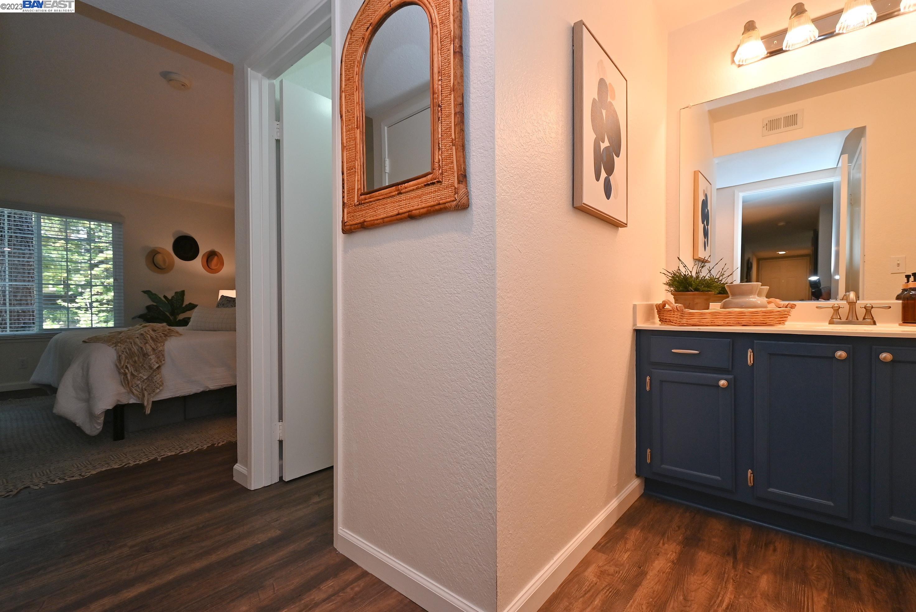 Photo #15: 41034482 Listing: Photo #15