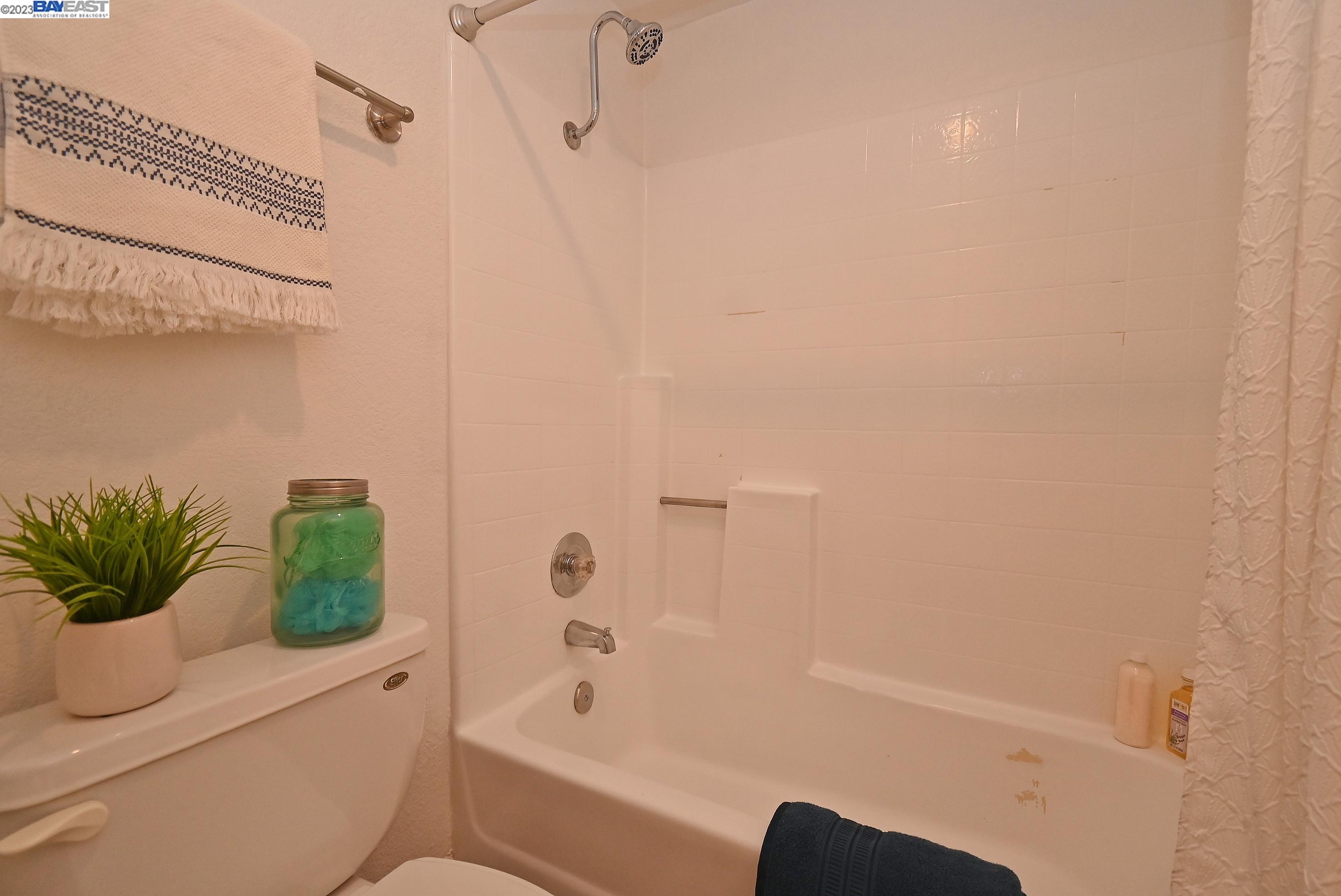 Photo #20: 41034482 Listing: Photo #20