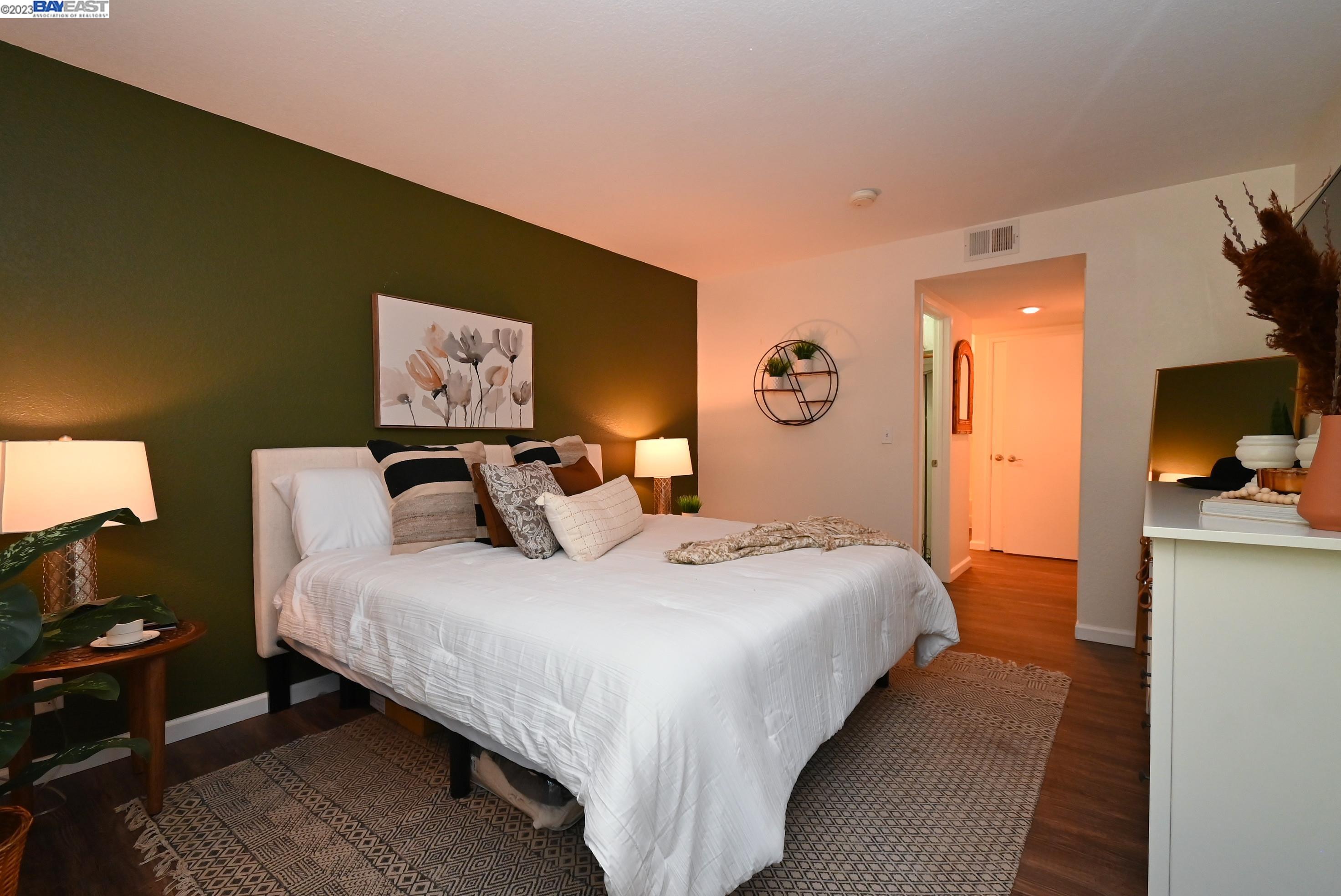 Photo #23: 41034482 Listing: Photo #23