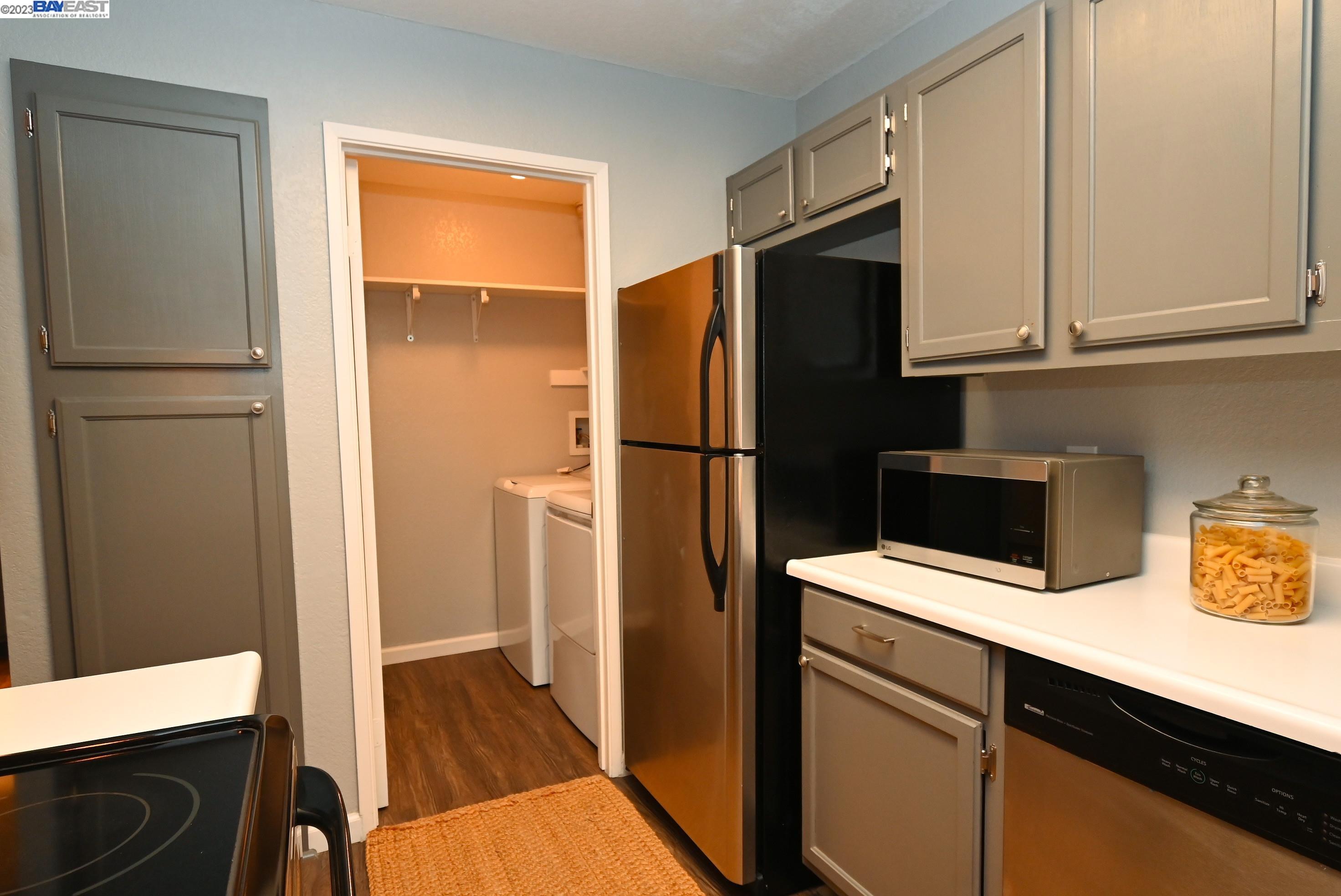 Photo #25: 41034482 Listing: Photo #25