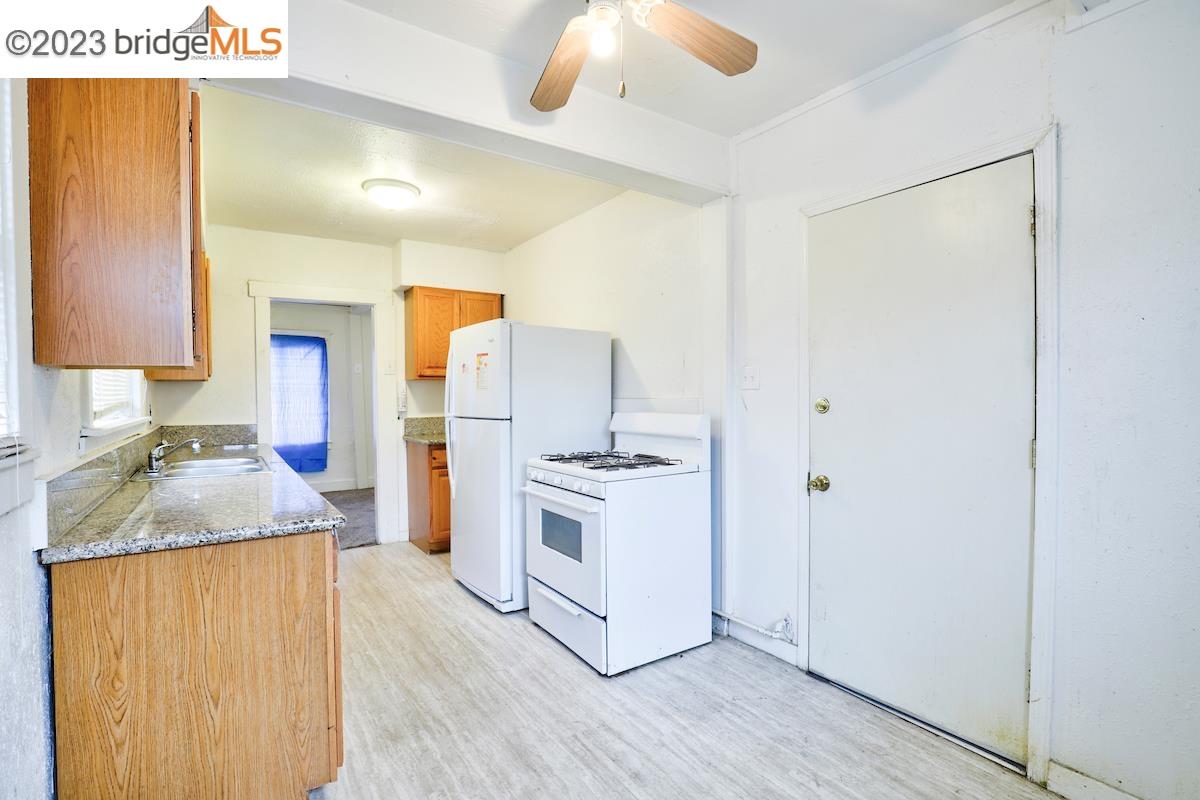 Detail Gallery Image 15 of 36 For 6408 Flora Street, Oakland,  CA 94621-3820 - 2 Beds | 1 Baths