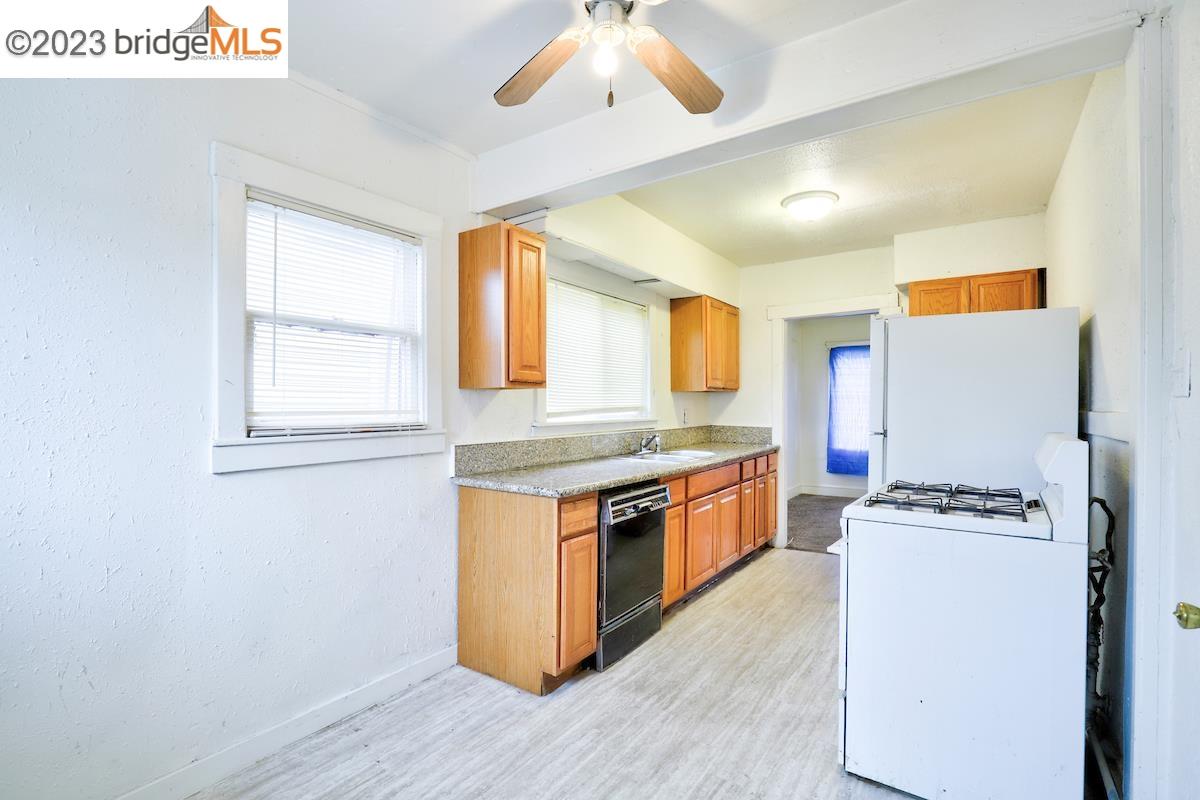 Detail Gallery Image 16 of 36 For 6408 Flora Street, Oakland,  CA 94621-3820 - 2 Beds | 1 Baths