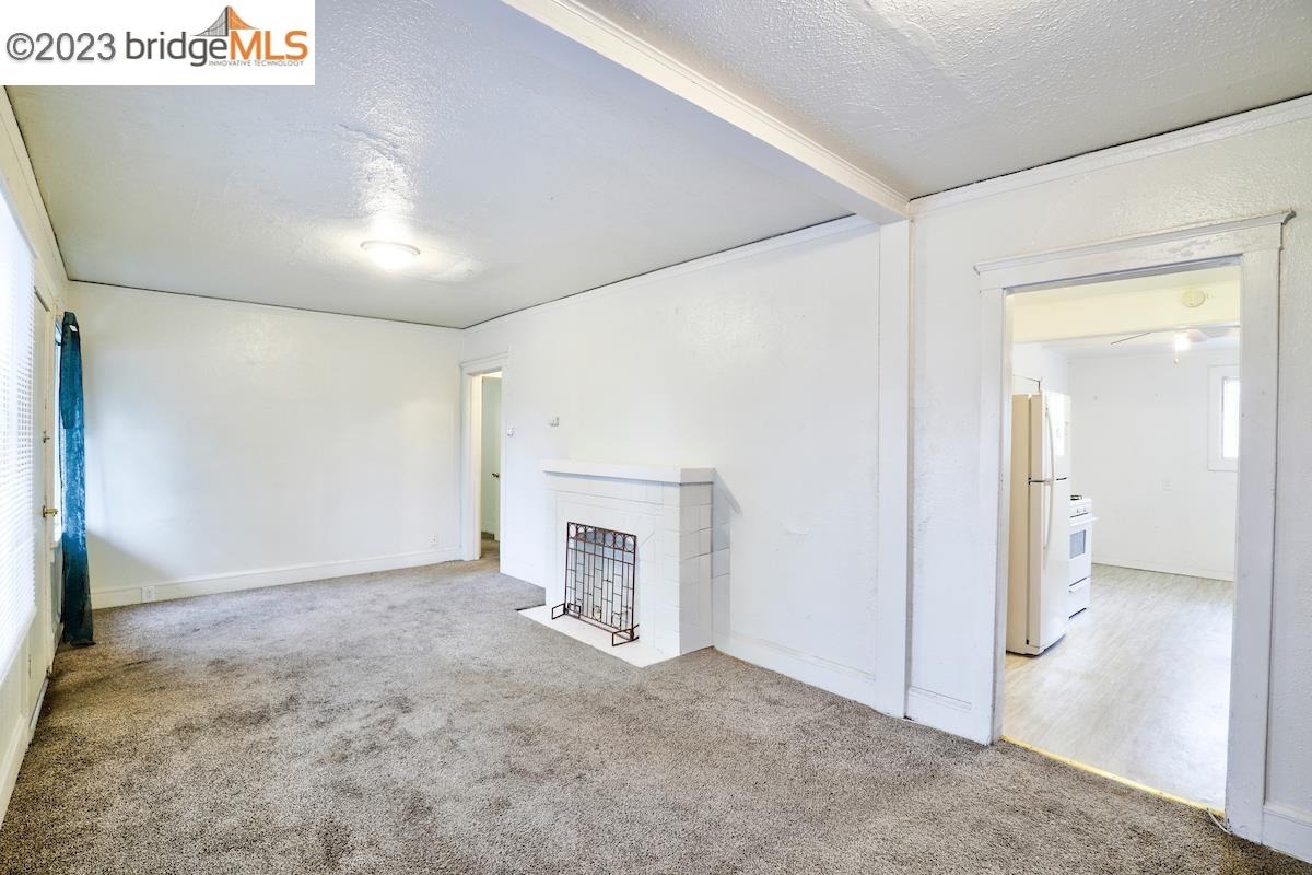 Detail Gallery Image 8 of 36 For 6408 Flora Street, Oakland,  CA 94621-3820 - 2 Beds | 1 Baths