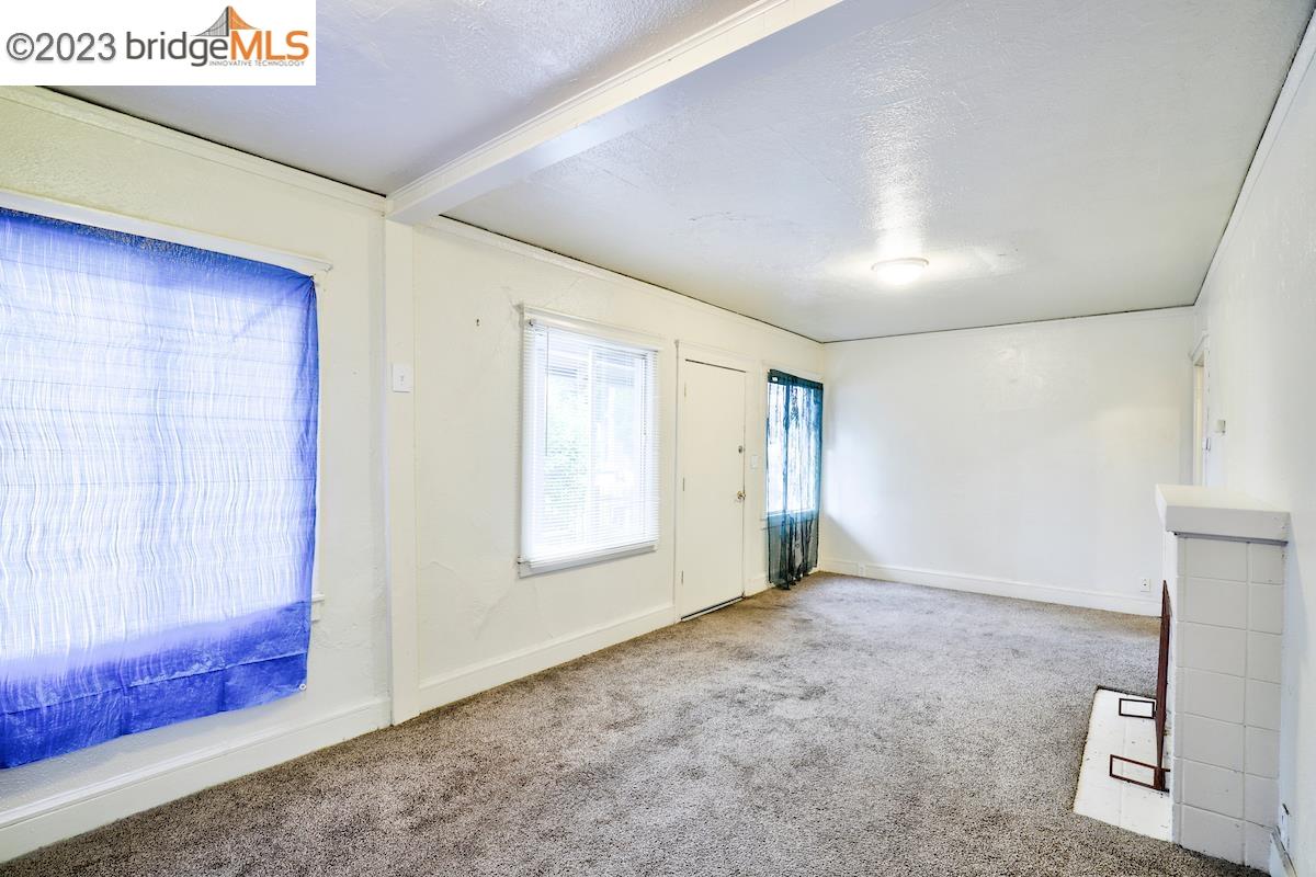 Detail Gallery Image 9 of 36 For 6408 Flora Street, Oakland,  CA 94621-3820 - 2 Beds | 1 Baths