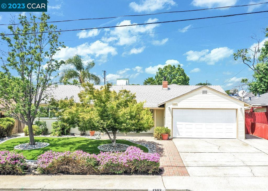 Detail Gallery Image 1 of 1 For 1302 Louis Dr, Antioch,  CA 94509 - 3 Beds | 2 Baths