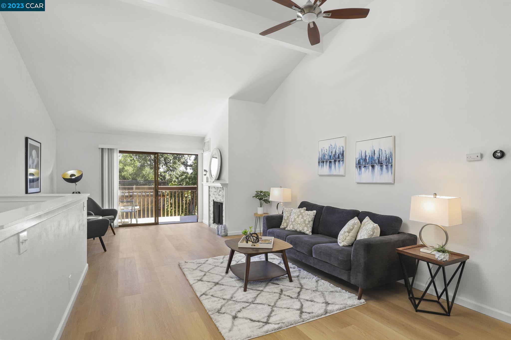 Photo #2: 41034761 Listing 