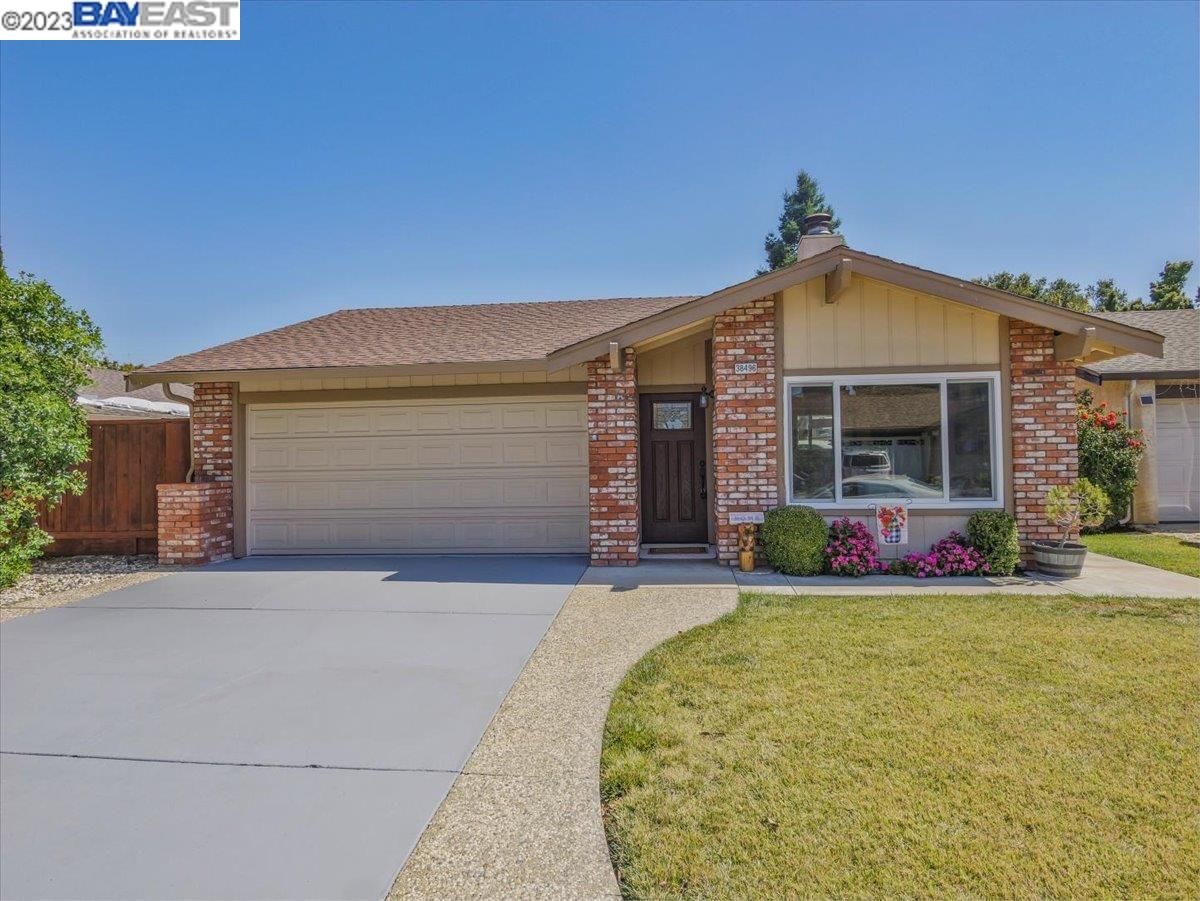 Detail Gallery Image 1 of 1 For 38496 Botany Grn, Fremont,  CA 94536 - 3 Beds | 2 Baths