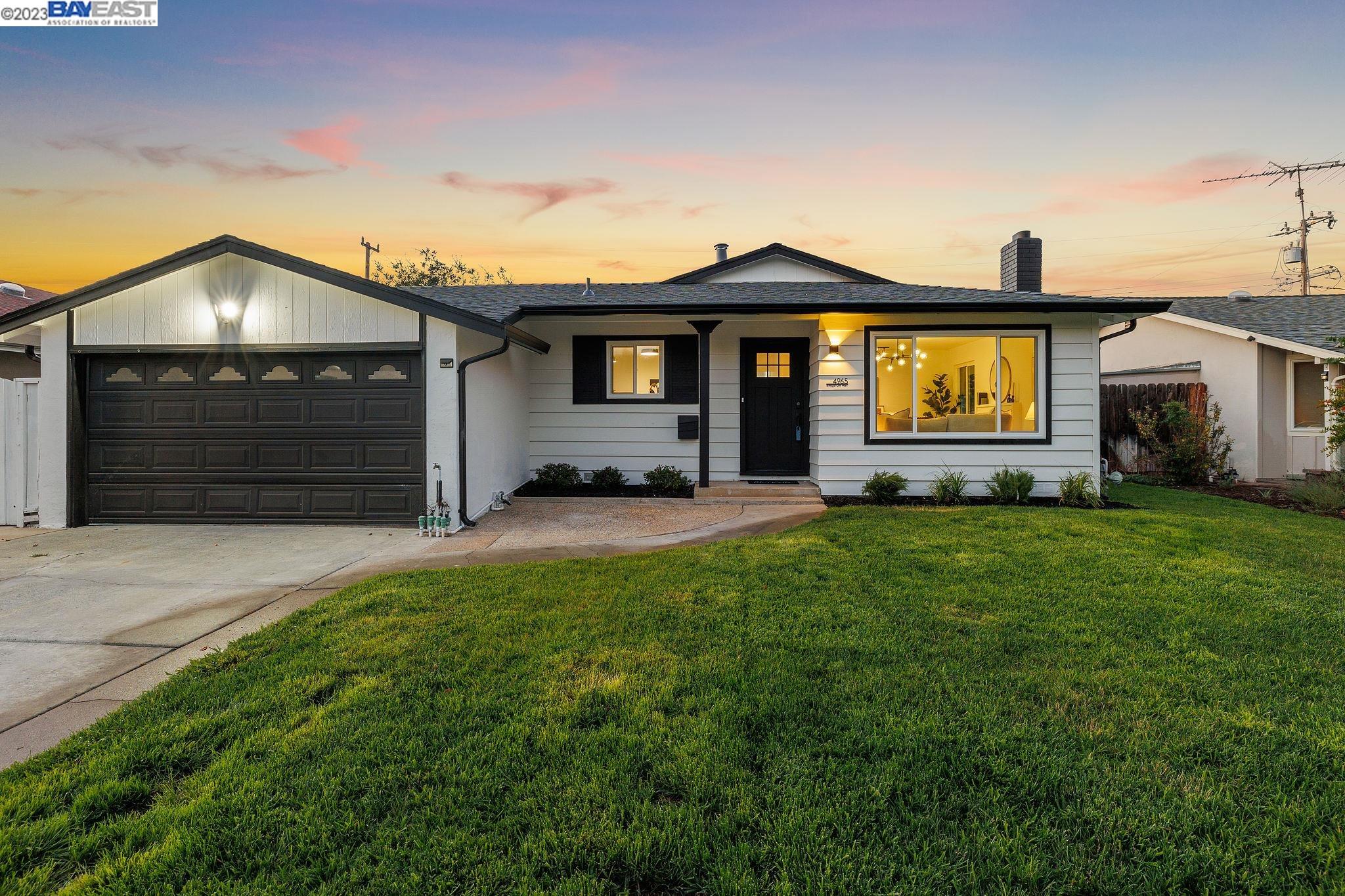 Detail Gallery Image 1 of 1 For 4965 Kingston Way, San Jose,  CA 95130 - 3 Beds | 2 Baths