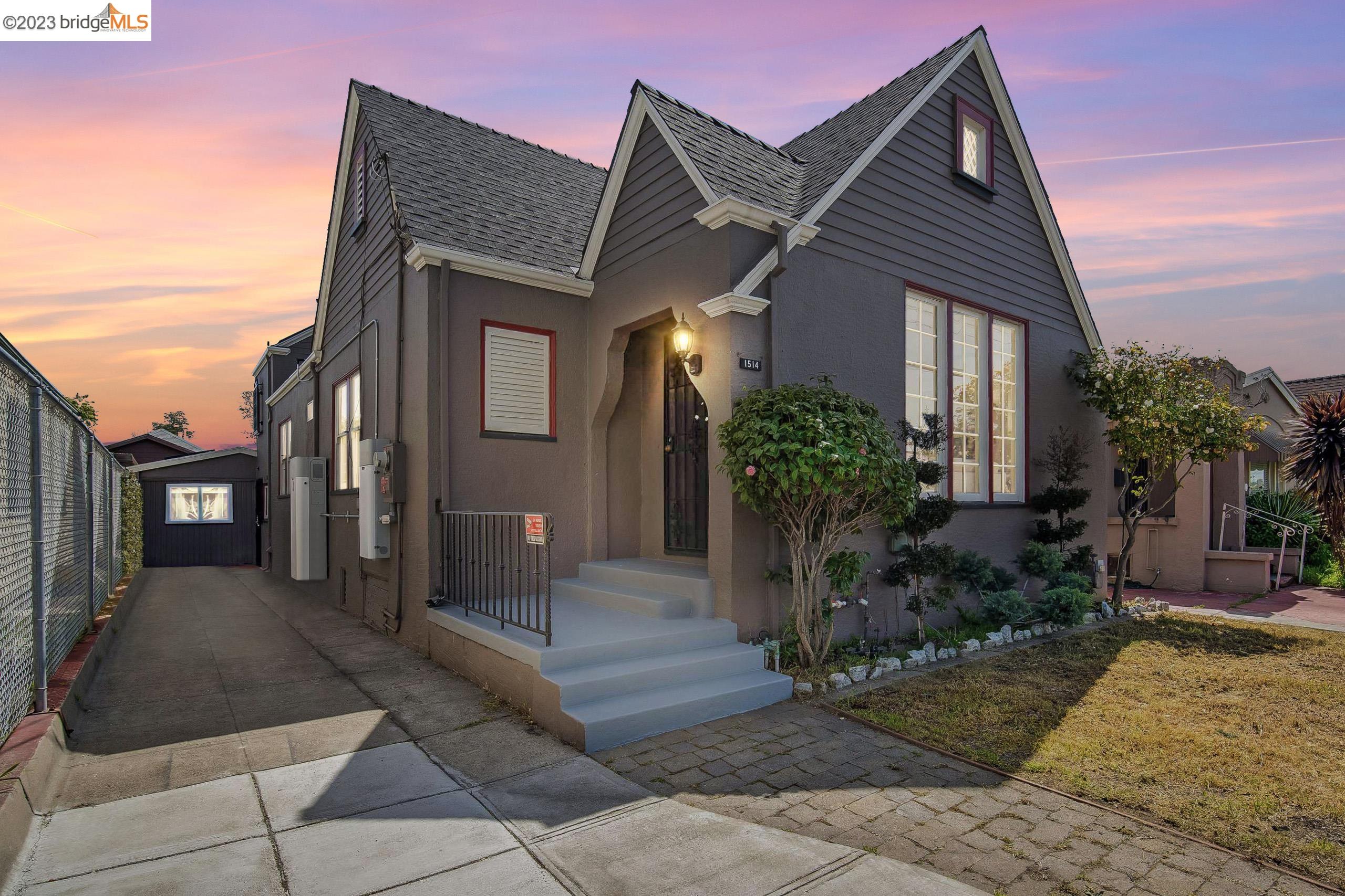 Detail Gallery Image 1 of 1 For 1514 69th Ave, Oakland,  CA 94621 - 3 Beds | 1/1 Baths