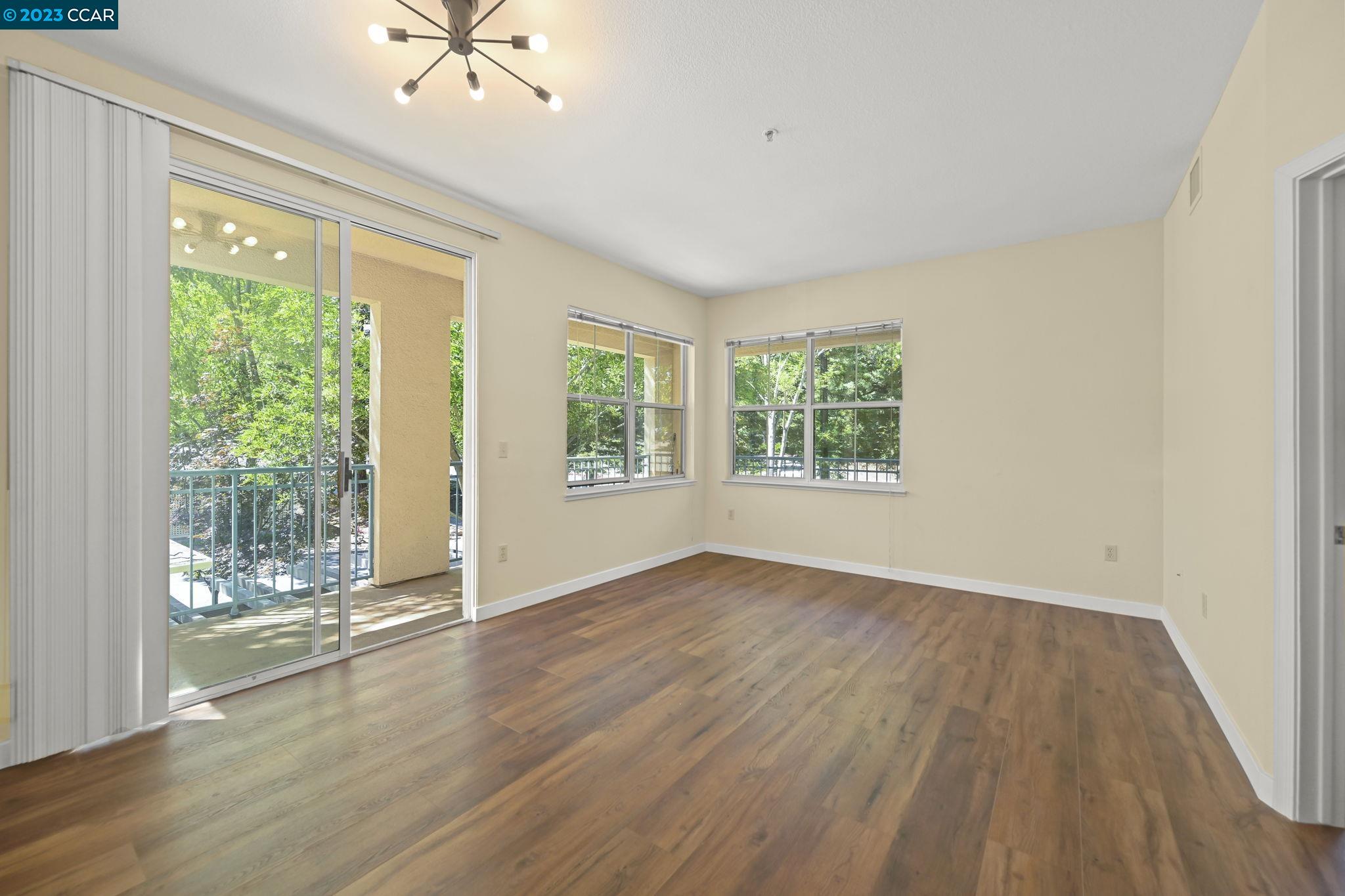 Photo #5: 41035165 Listing 
