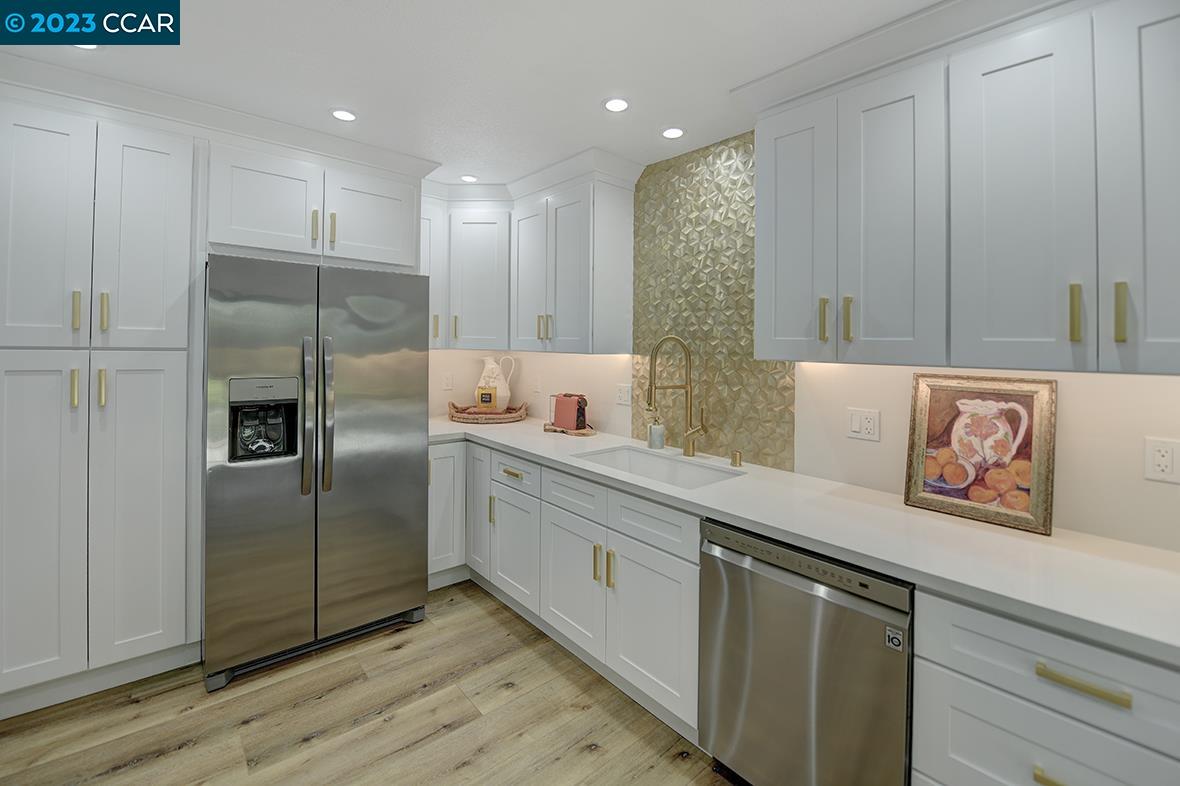 Photo #2: 41035259 Listing 
