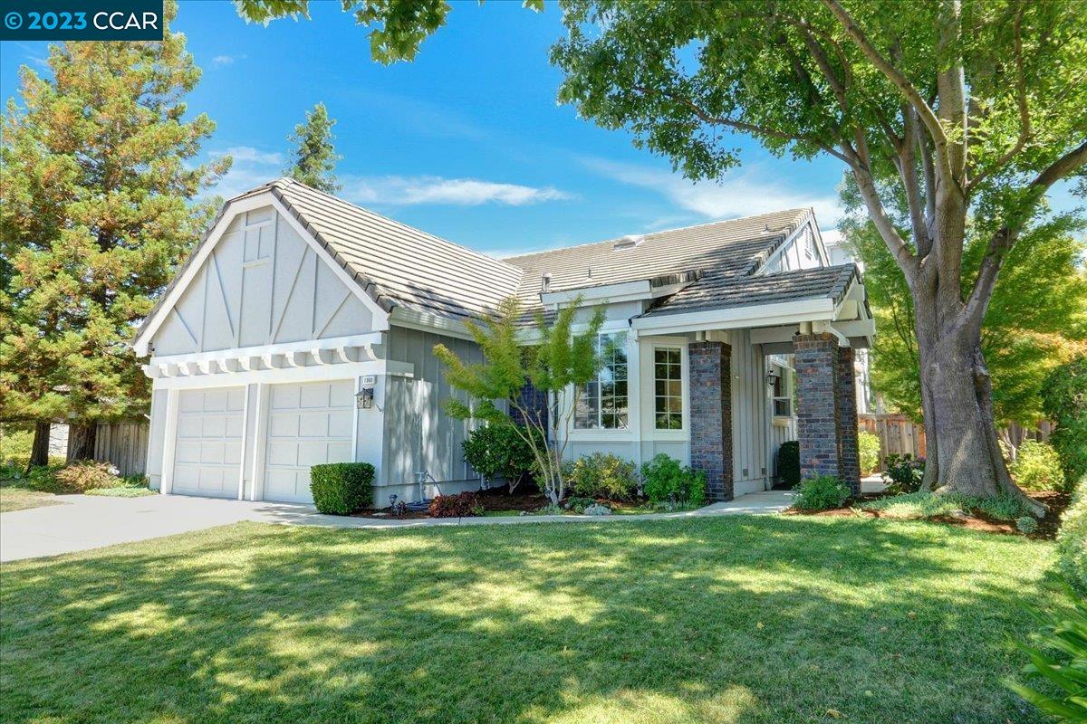 Detail Gallery Image 1 of 1 For 1860 Eagle Peak Ave, Clayton,  CA 94517 - 3 Beds | 2 Baths