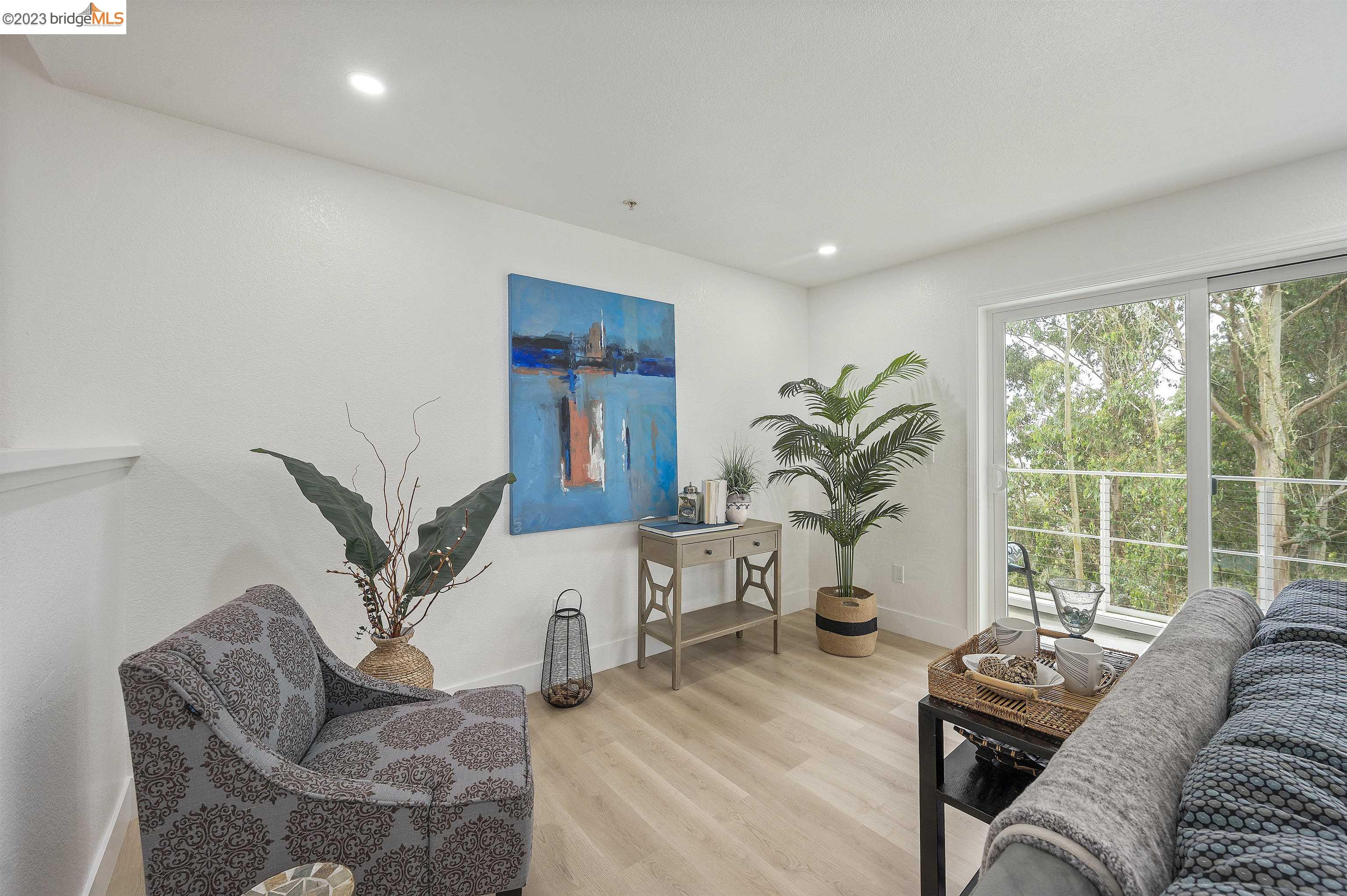 Detail Gallery Image 24 of 49 For 535 Mountain View Dr #5,  Daly City,  CA 94014 - 3 Beds | 2 Baths