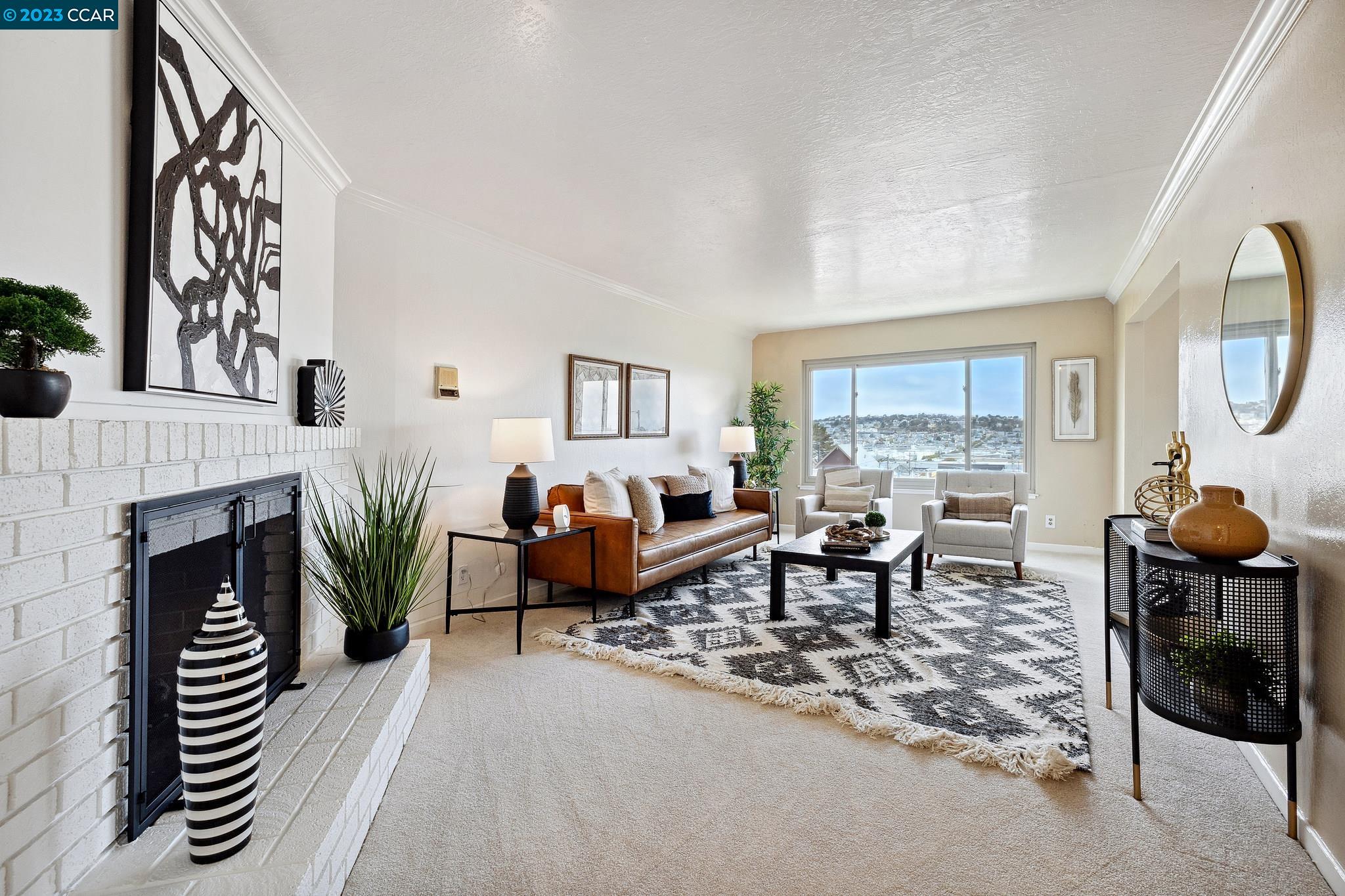 Detail Gallery Image 1 of 1 For 958 Ingerson Ave, San Francisco,  CA 94124 - 3 Beds | 3 Baths