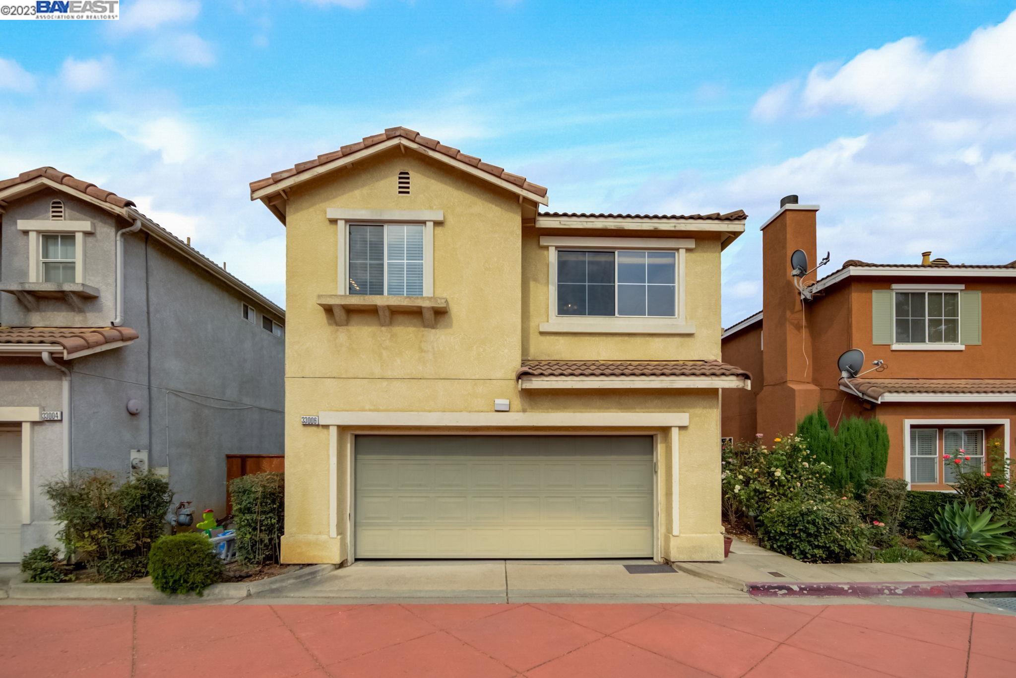 Detail Gallery Image 1 of 1 For 33006 Calle La Mirada Cmn #17,  Union City,  CA 94587 - 4 Beds | 2/1 Baths