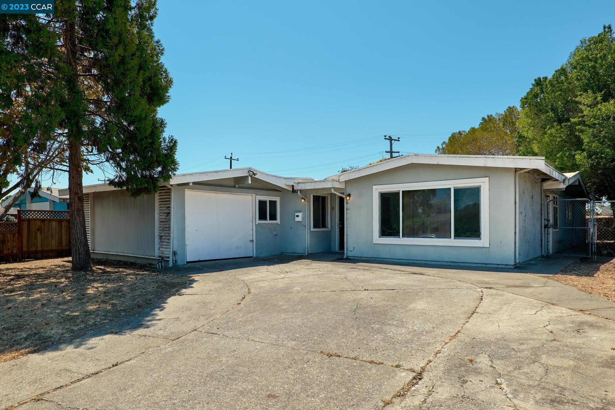 Detail Gallery Image 1 of 1 For 131 Martin St, Vallejo,  CA 94589 - 3 Beds | 2 Baths