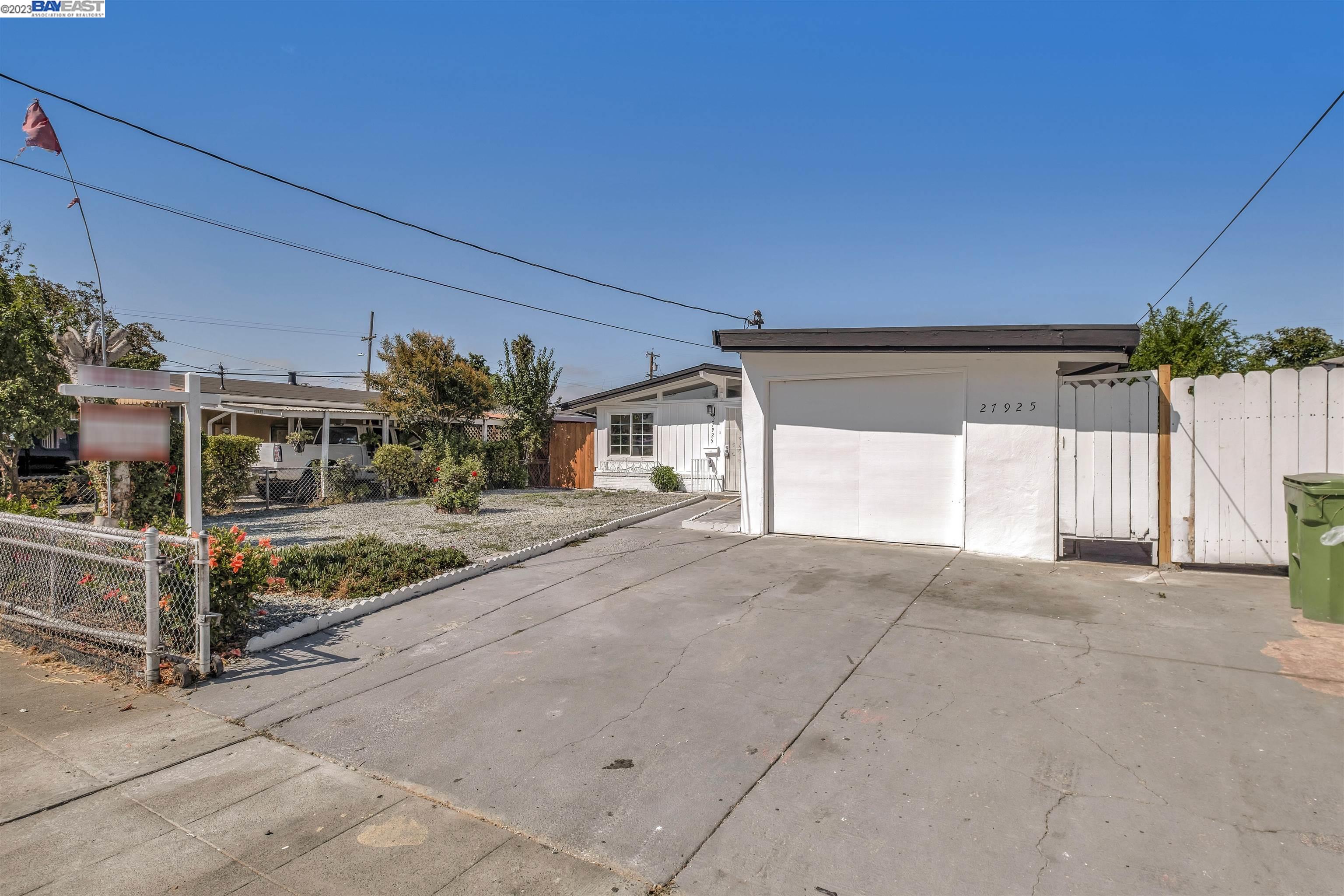 Detail Gallery Image 1 of 1 For 27925 Biscayne Ave, Hayward,  CA 94544 - 3 Beds | 2 Baths