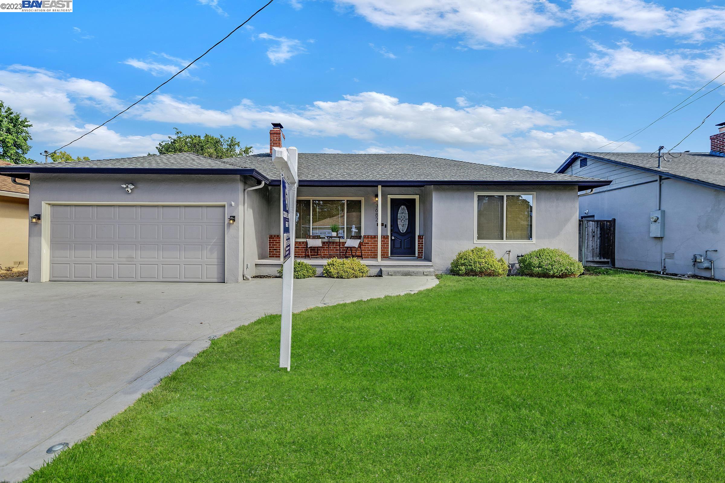 Detail Gallery Image 1 of 1 For 3682 Oregon Way, Livermore,  CA 94550 - 3 Beds | 1 Baths