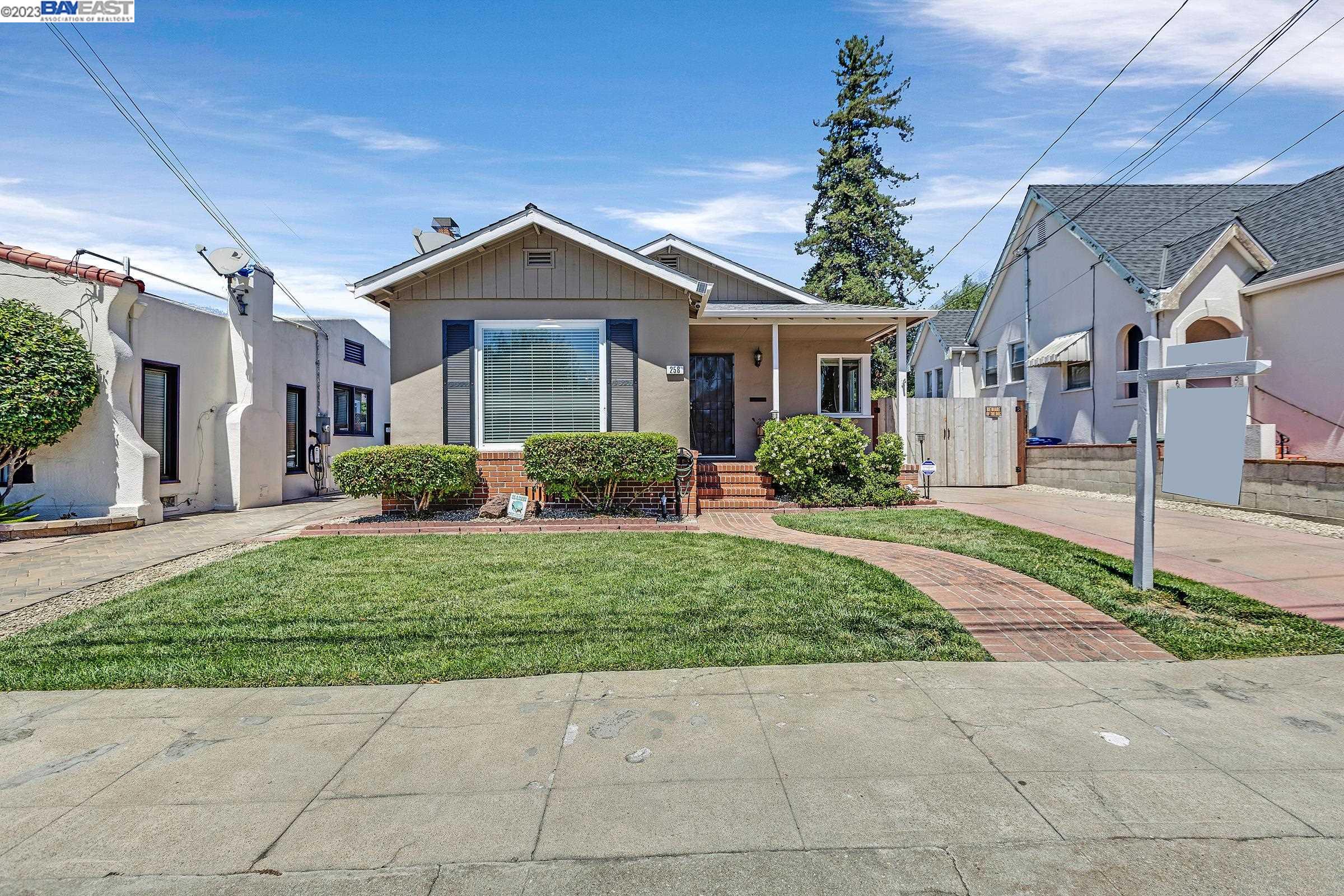 Detail Gallery Image 1 of 1 For 258 Leo Ave, San Leandro,  CA 94577 - 2 Beds | 1 Baths