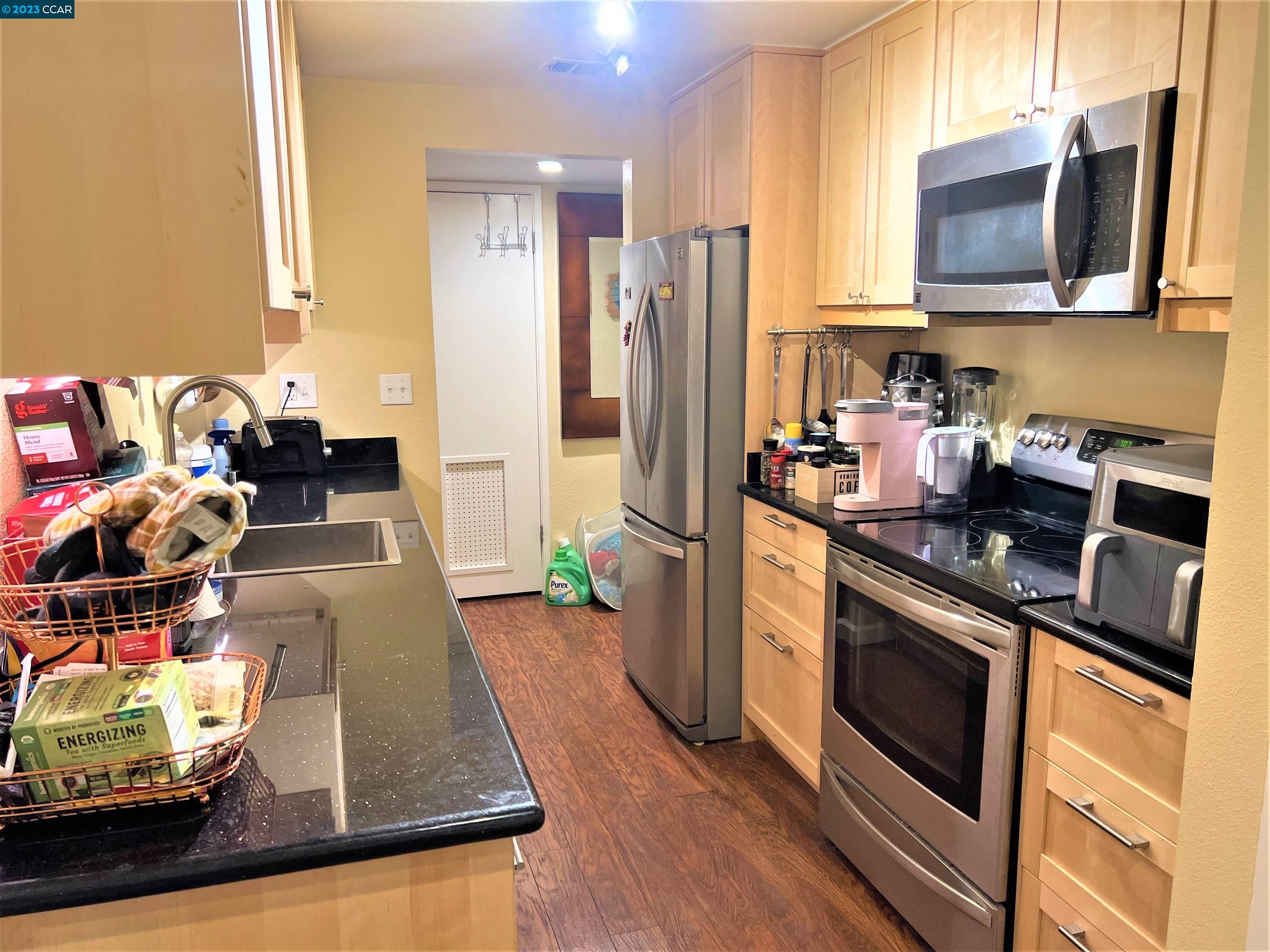 Photo #13: 41036098 Listing: Photo #13