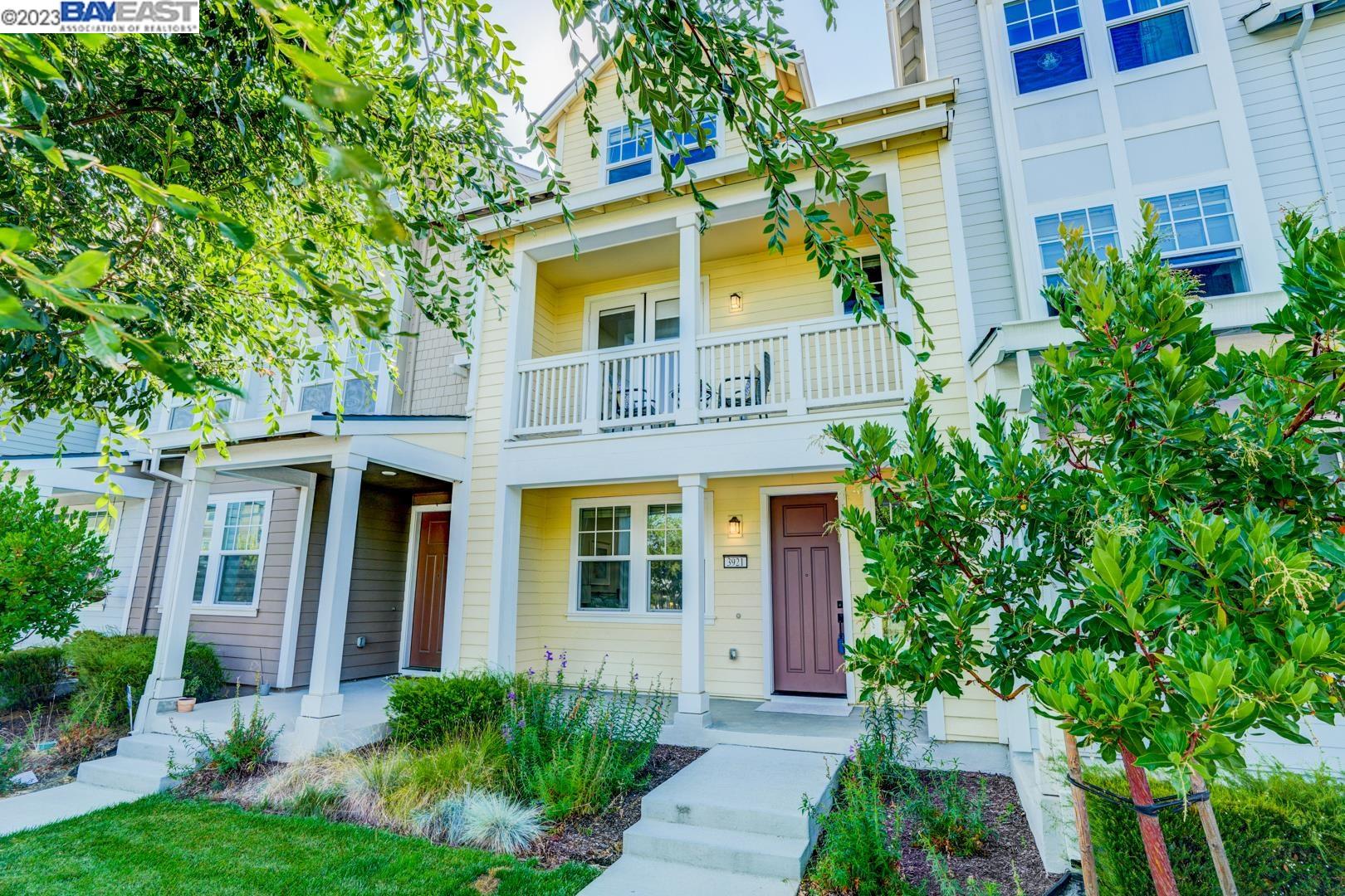 Detail Gallery Image 1 of 1 For 3921 Pyramid Way, Mountain View,  CA 94043 - 3 Beds | 2/1 Baths