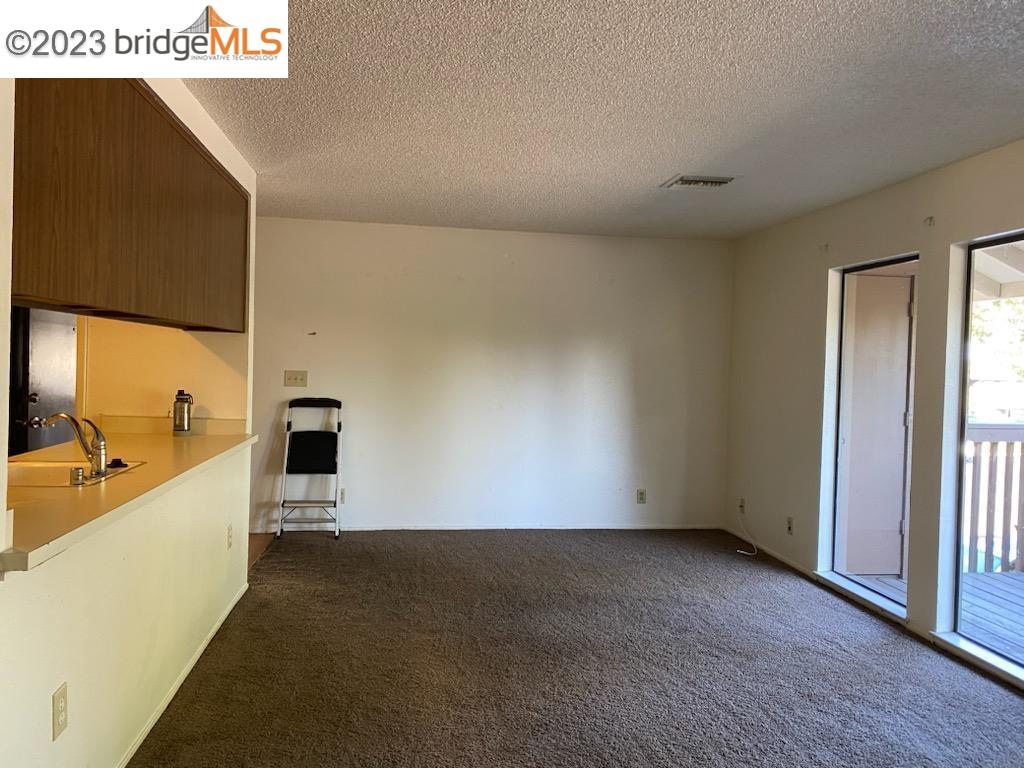 Photo #6: 41036427 Listing 
