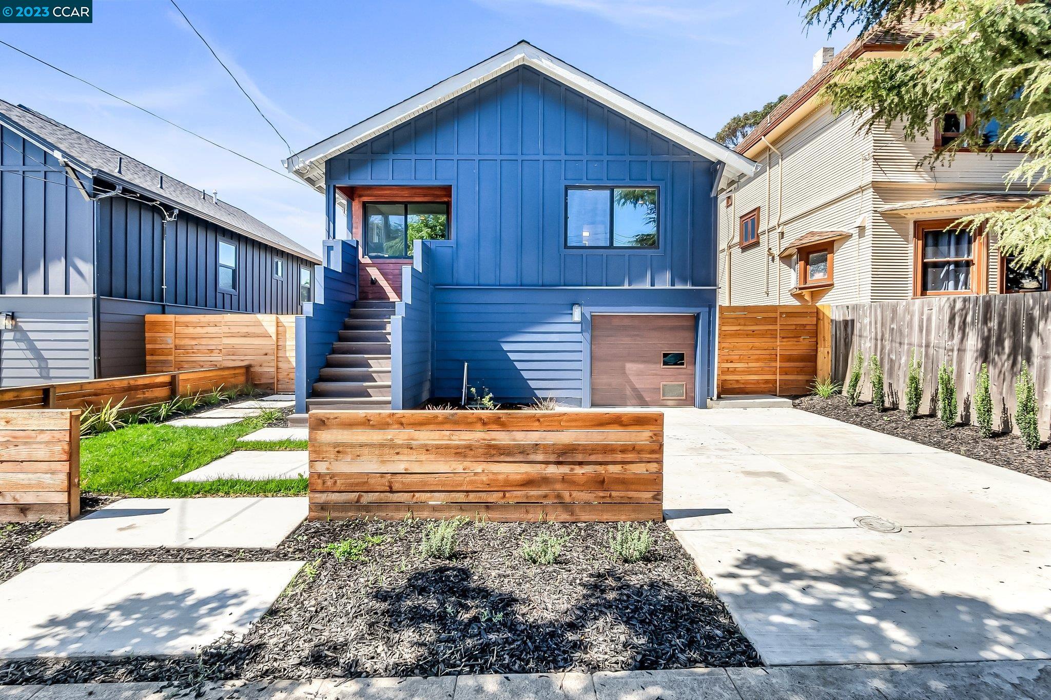 Detail Gallery Image 1 of 1 For 1034 47th Street, Emeryville,  CA 94608 - 2 Beds | 2 Baths