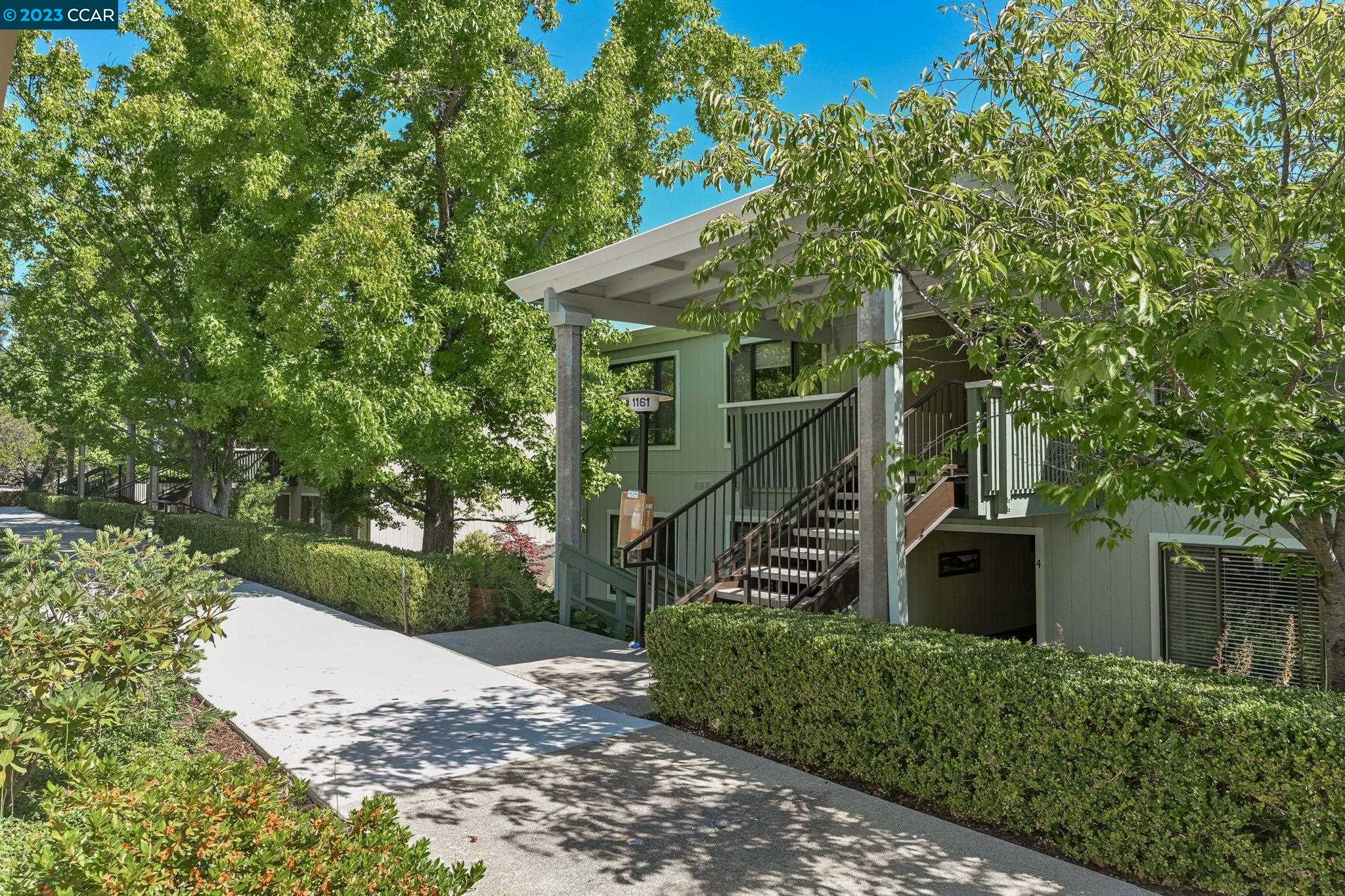 Photo #2: 41036577 Listing 