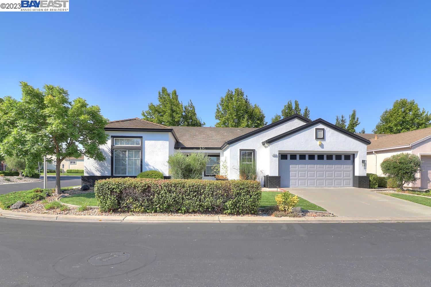 Detail Gallery Image 1 of 1 For 713 Oakhill, Rio Vista,  CA 94571 - 3 Beds | 3 Baths