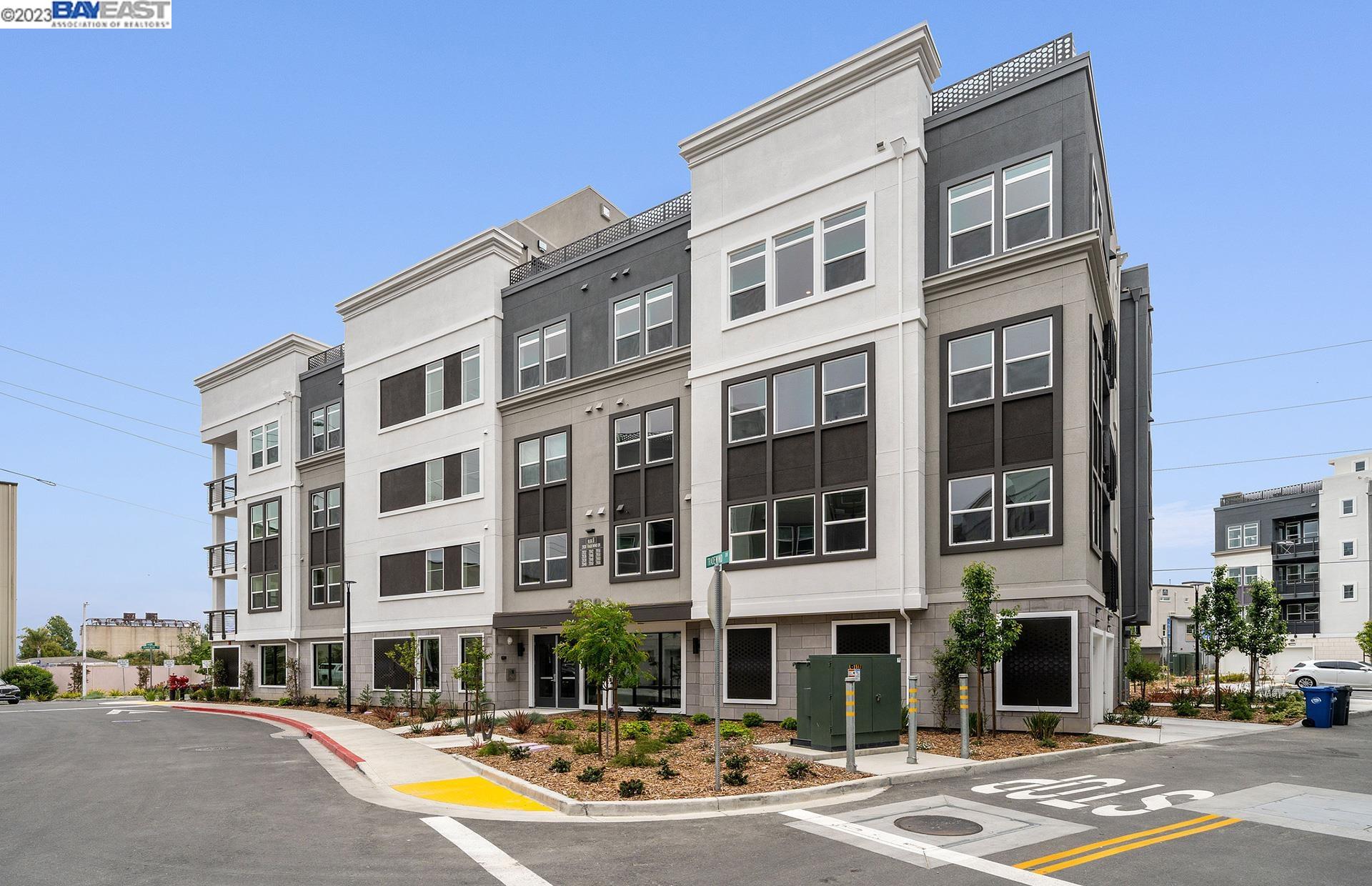 MLS: 41036656 Condo For Sale