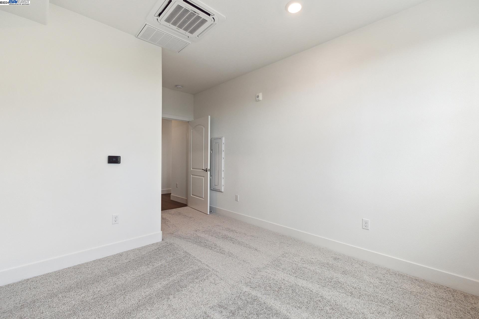 Photo #30: 41036656 Listing: Photo #30