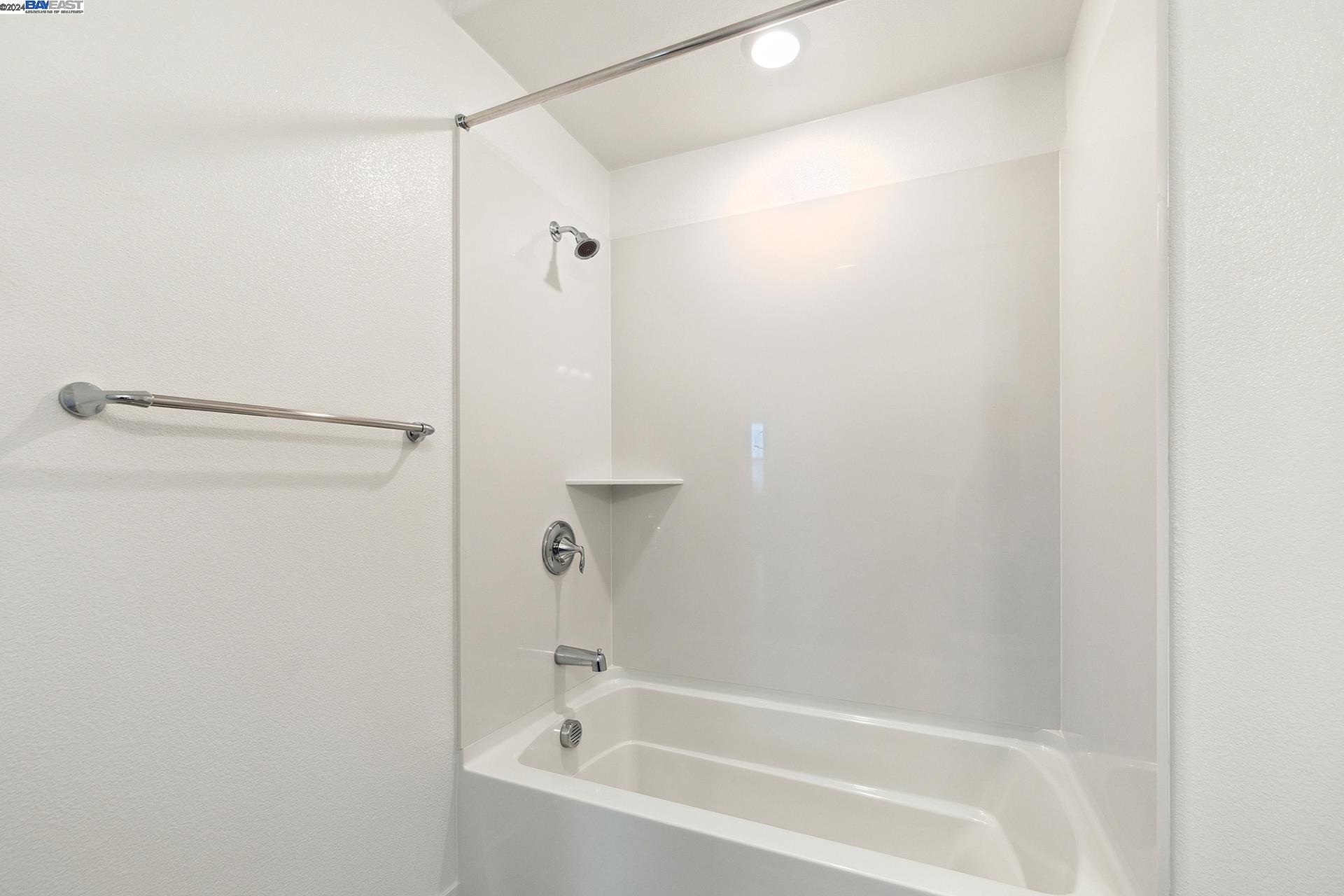 Photo #35: 41036656 Listing: Photo #35
