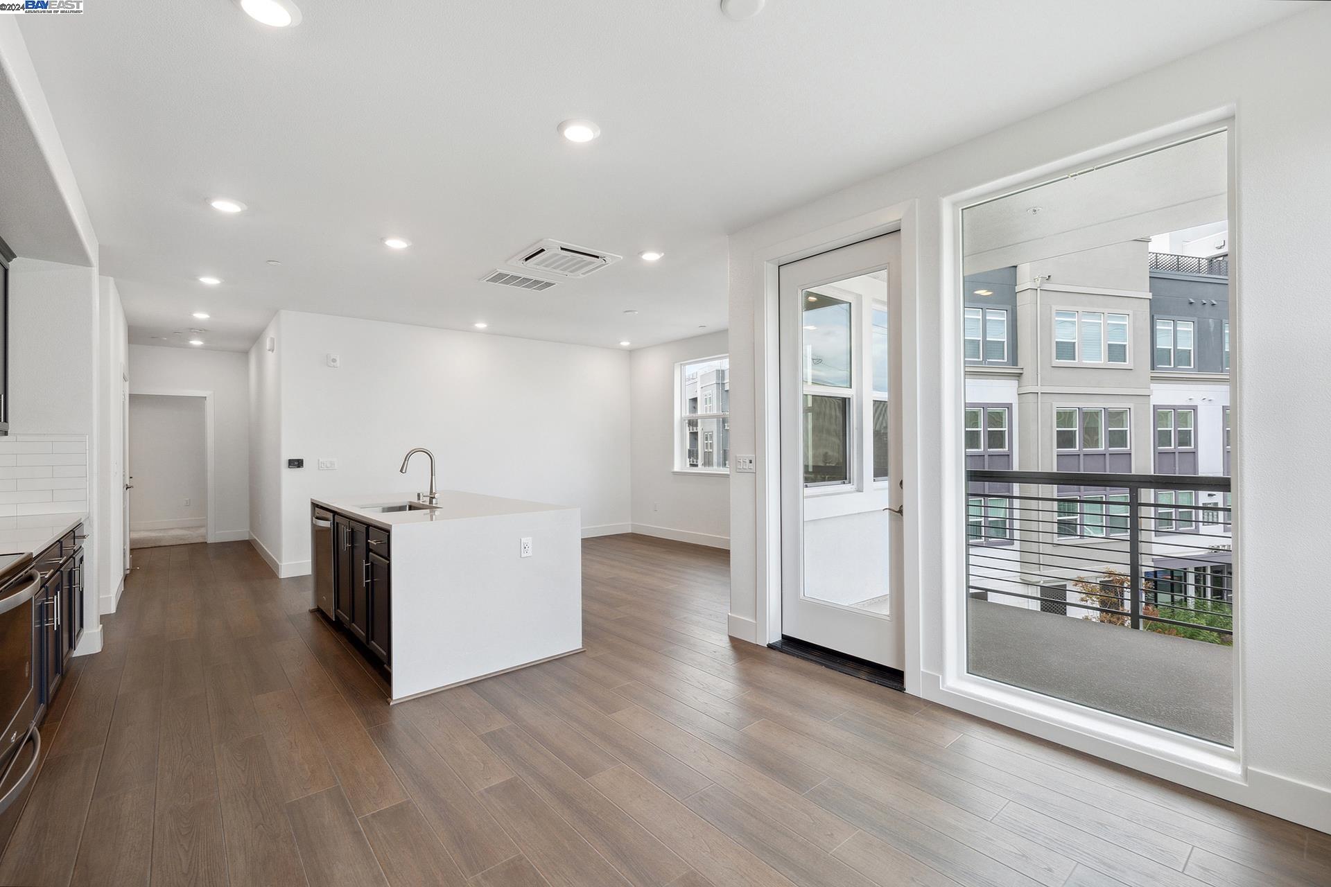 Photo #9: 41036656 Listing: Photo #9