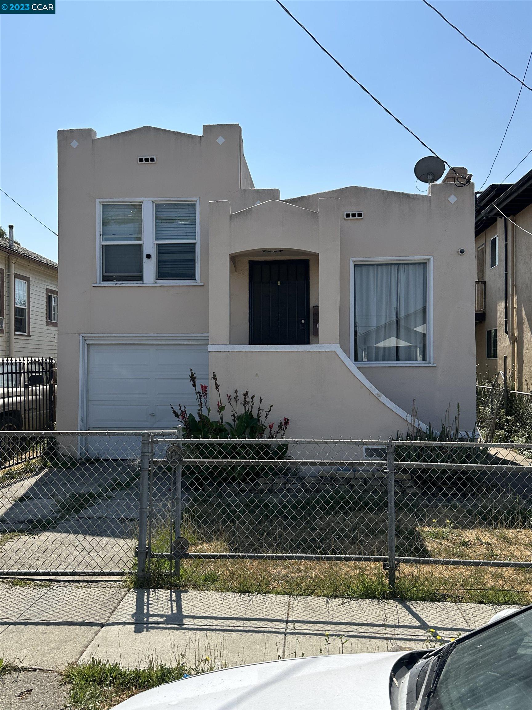 Detail Gallery Image 1 of 1 For 1468 77th Avenue, Oakland,  CA 94621 - 3 Beds | 1 Baths