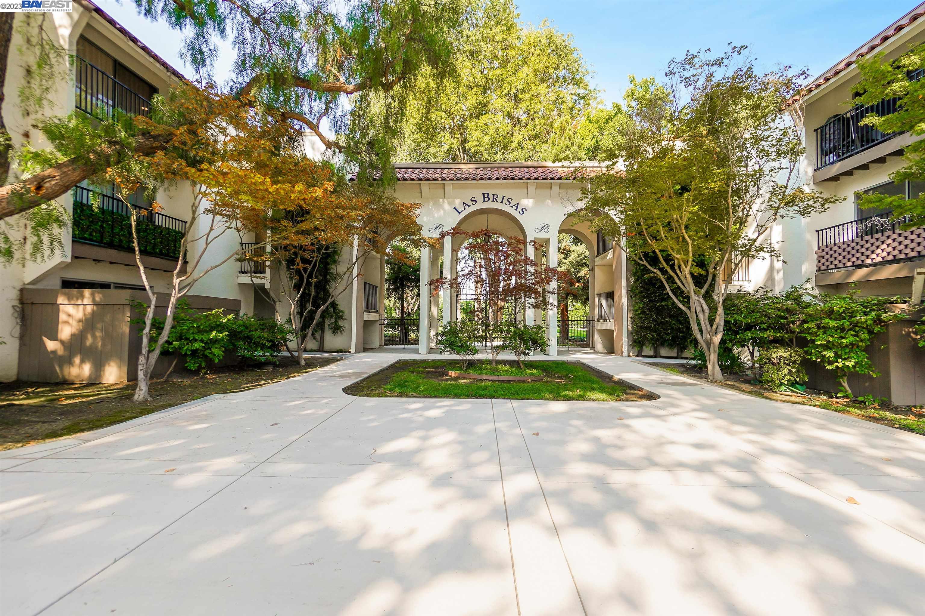 Detail Gallery Image 1 of 1 For 1720 Halford Ave #321,  Santa Clara,  CA 95051 - 2 Beds | 2 Baths