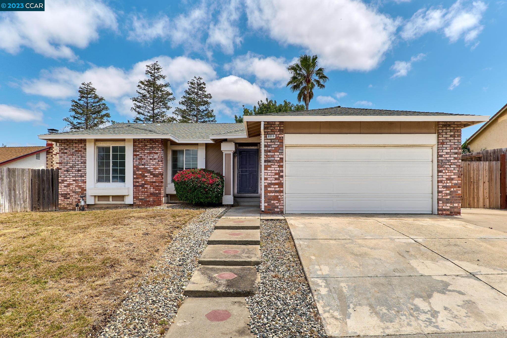 Detail Gallery Image 1 of 1 For 2215 Jacqueline Dr, Pittsburg,  CA 94565 - 3 Beds | 2 Baths