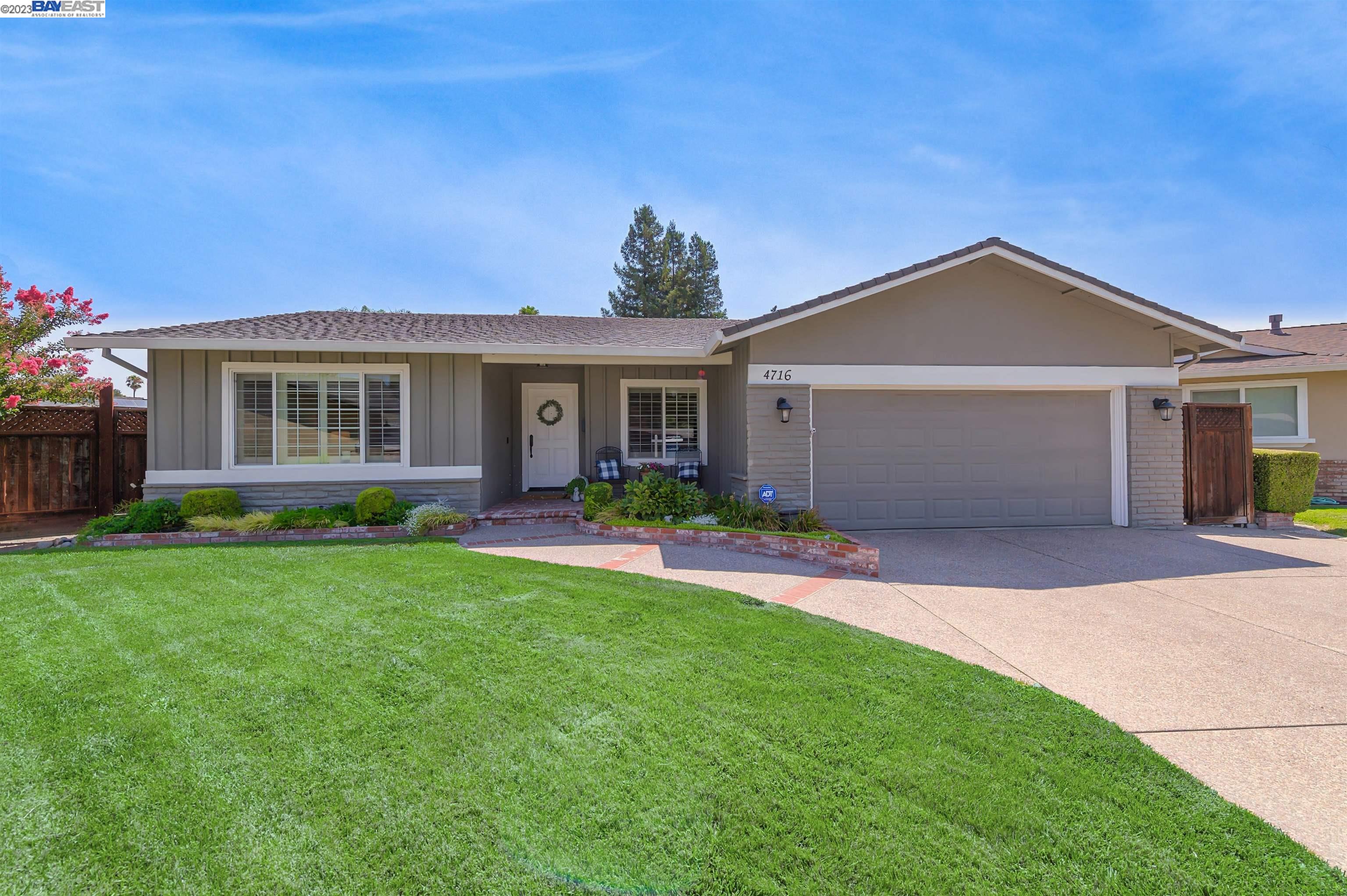 Detail Gallery Image 1 of 1 For 4716 Woodthrush Ct, Pleasanton,  CA 94566 - 4 Beds | 2 Baths