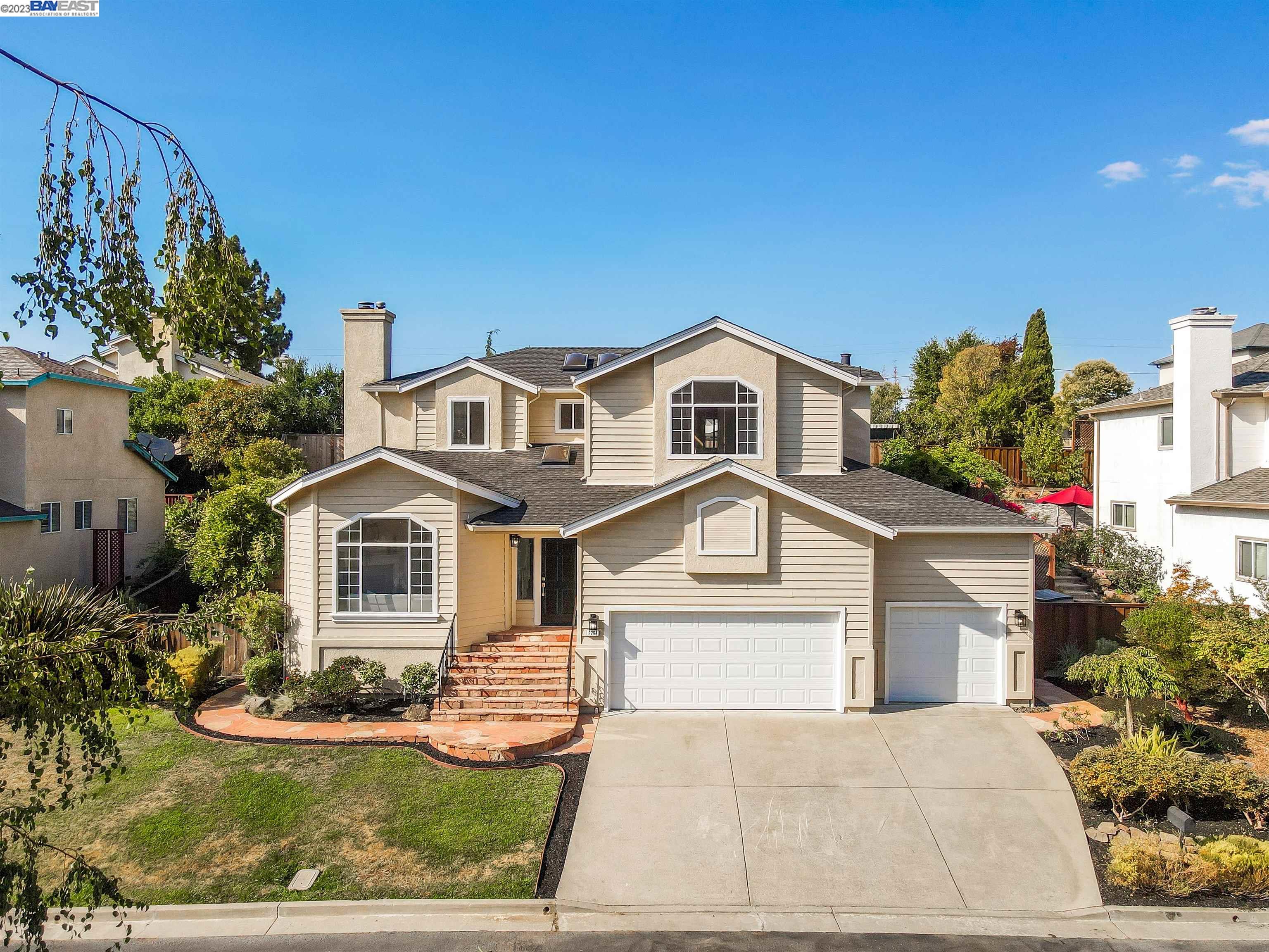 Detail Gallery Image 1 of 1 For 2204 Beckham Ln, Hayward,  CA 94541 - 4 Beds | 2/1 Baths