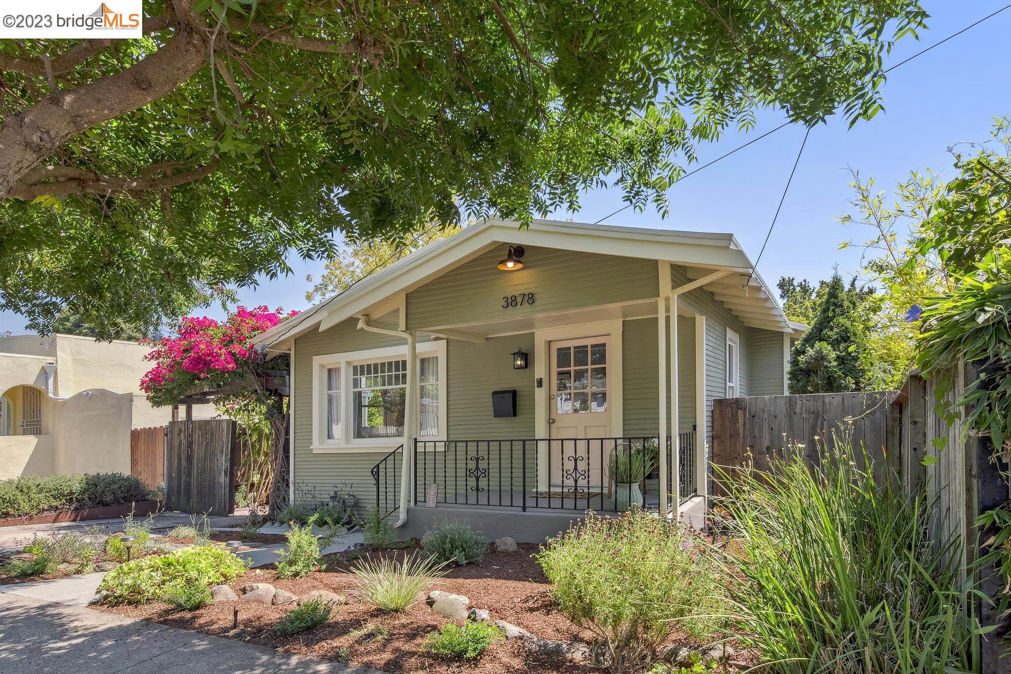 Detail Gallery Image 1 of 1 For 3878 Loma Vista Avenue, Oakland,  CA 94619 - 2 Beds | 1 Baths