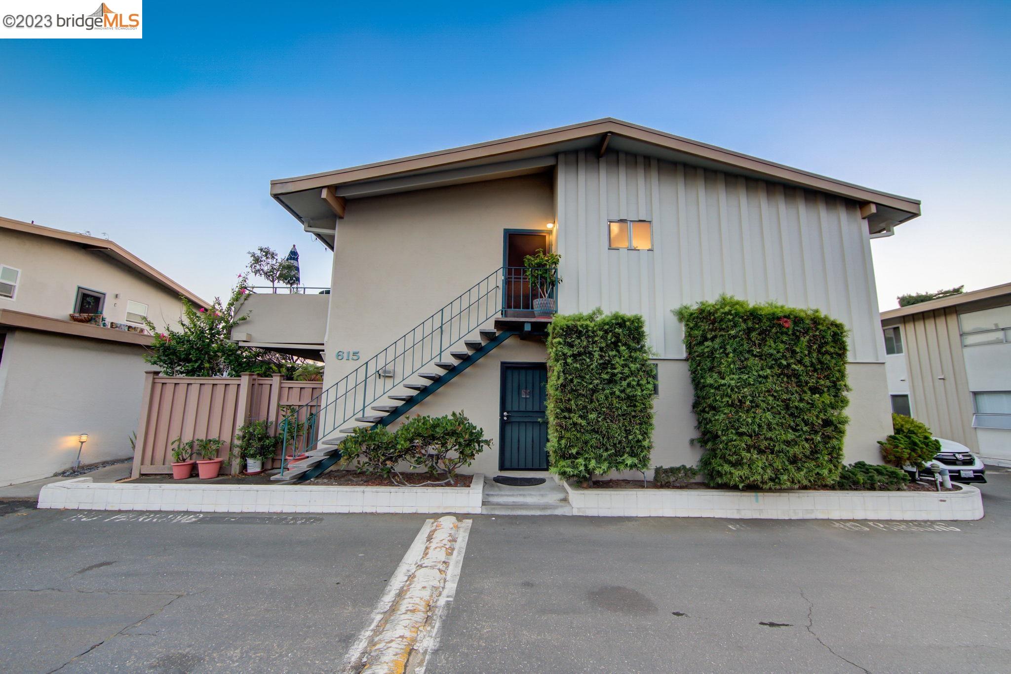 Detail Gallery Image 1 of 1 For 615 Willow St #K,  Alameda,  CA 94501 - 1 Beds | 1 Baths