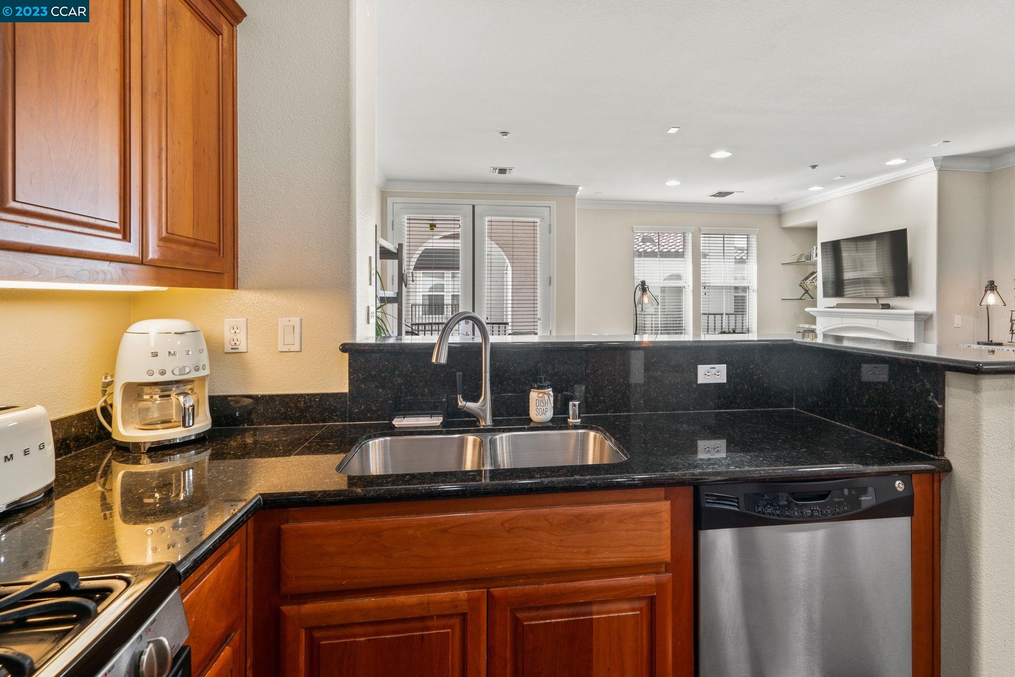 Photo #5: 41037367 Listing 