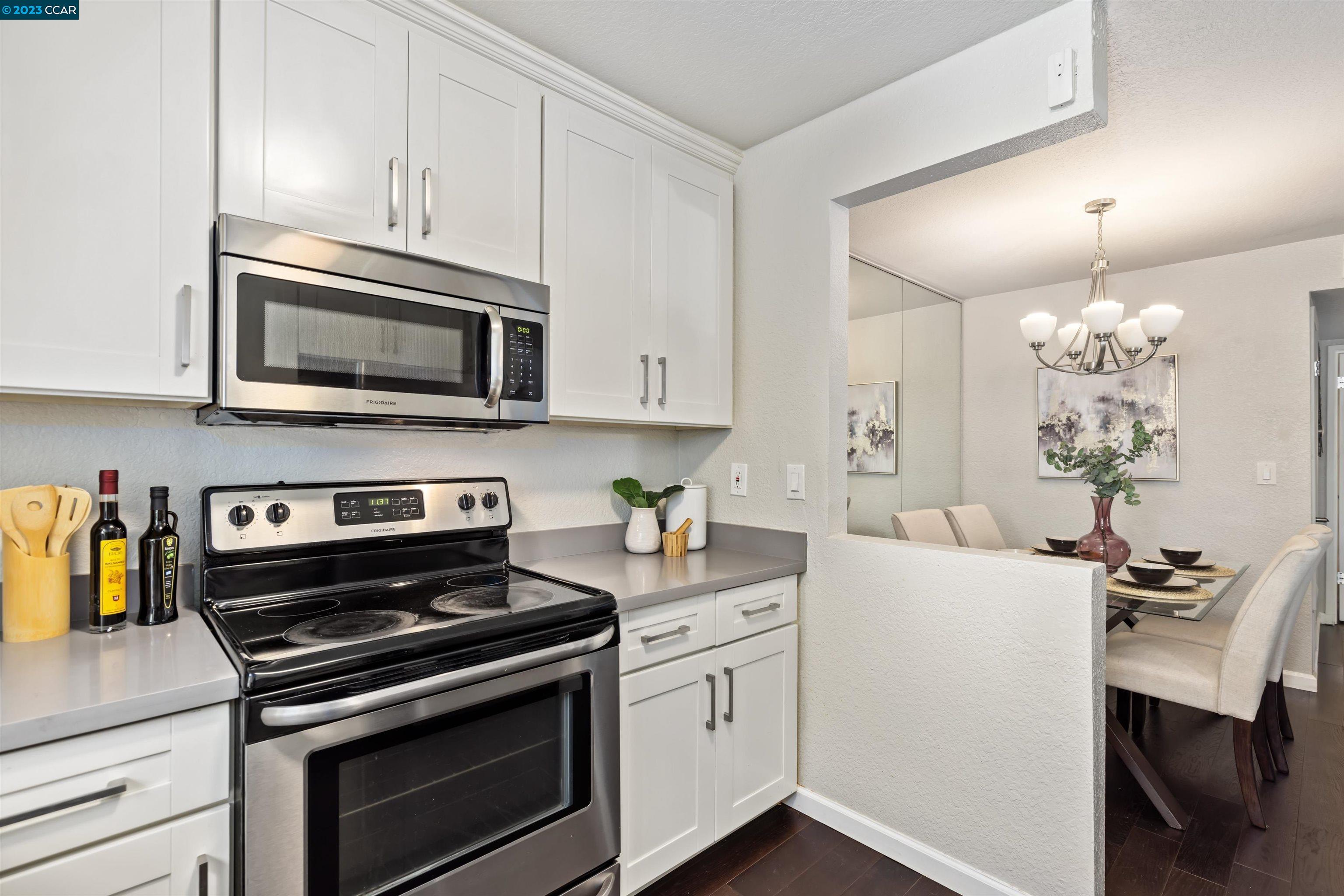 Photo #13: 41037371 Listing: Photo #13